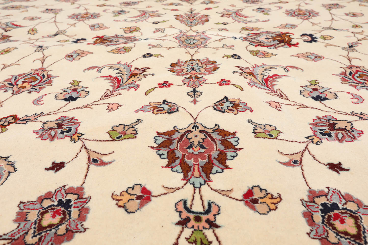 8x10 Ivory, Red, Rose Color Hand Knotted All-Over 100% Wool Traditional Oriental Rug