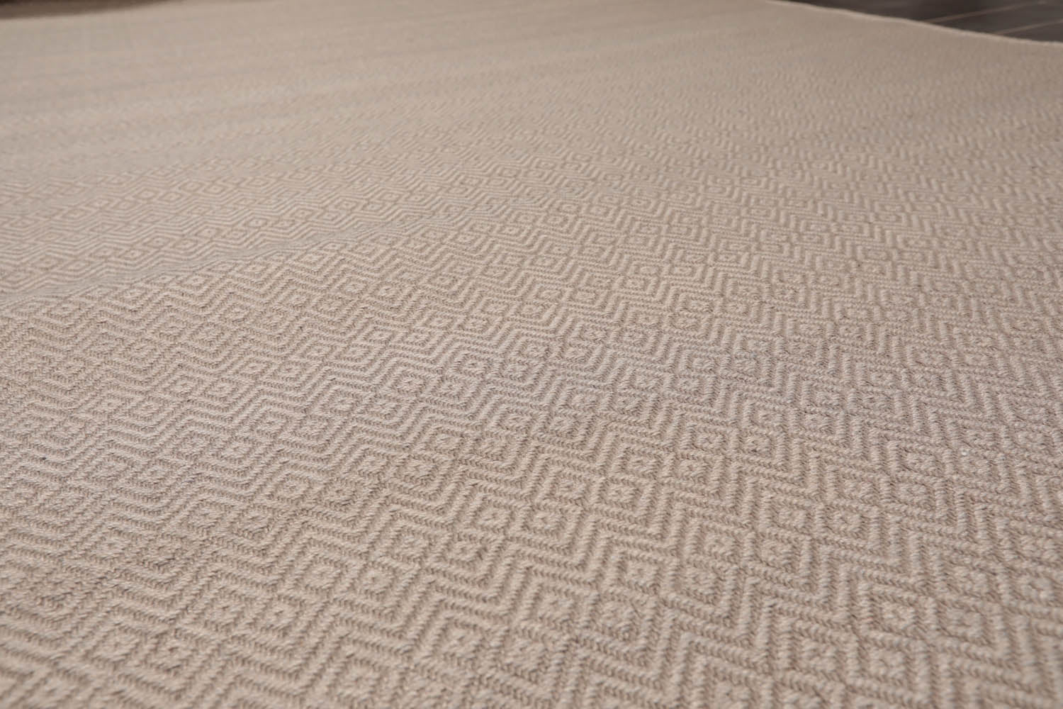 Multi Size Ivory Gray Color Hand Woven All-Over 100% Wool Modern Oriental Rug