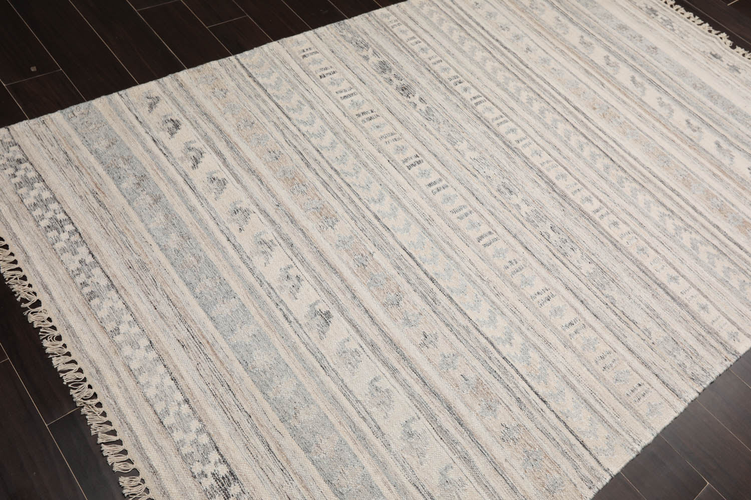 5x7 Beige, Gray, Black Color Hand Woven All-Over 100% Wool Southwestern Oriental Rug