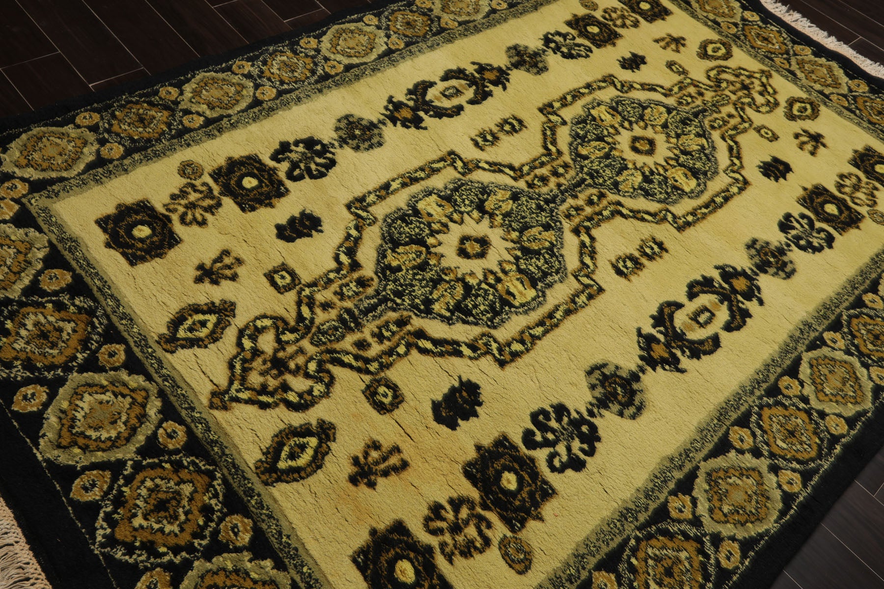 6x9 Citrus, Black, Gold Color Hand Knotted Heriz Wool Arts & Crafts/Mission Oriental Rug