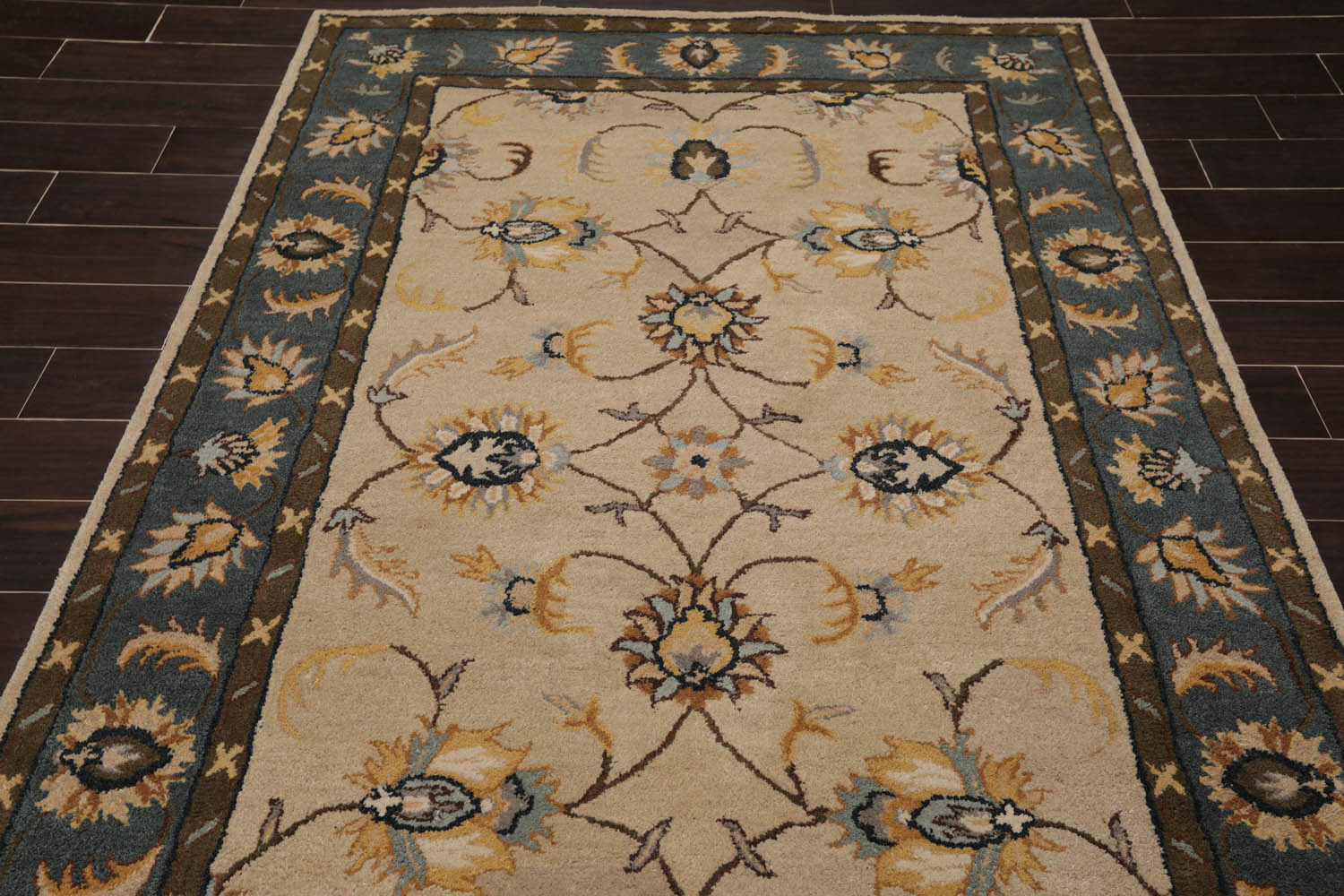 5x7 Beige, Teal, Khakee Color Hand Tufted Floral 100% Wool Traditional-Persian/Oriental Oriental Rug