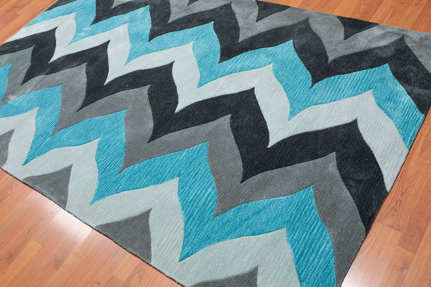 5x7 Gray, Charcoal, Aqua Color Hand Tufted All-Over 100% Polyster Contemporary Oriental Rug