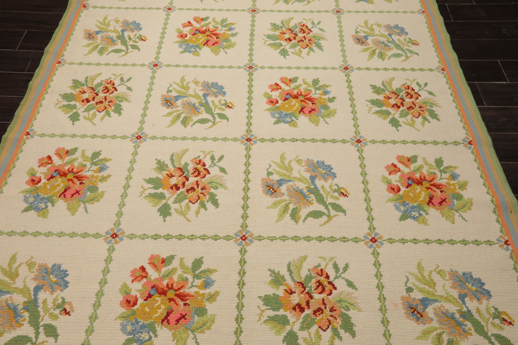 6x9 Ivory, Lime, Gold Color Hand Woven Needlepoint Wool Traditional Oriental Rug