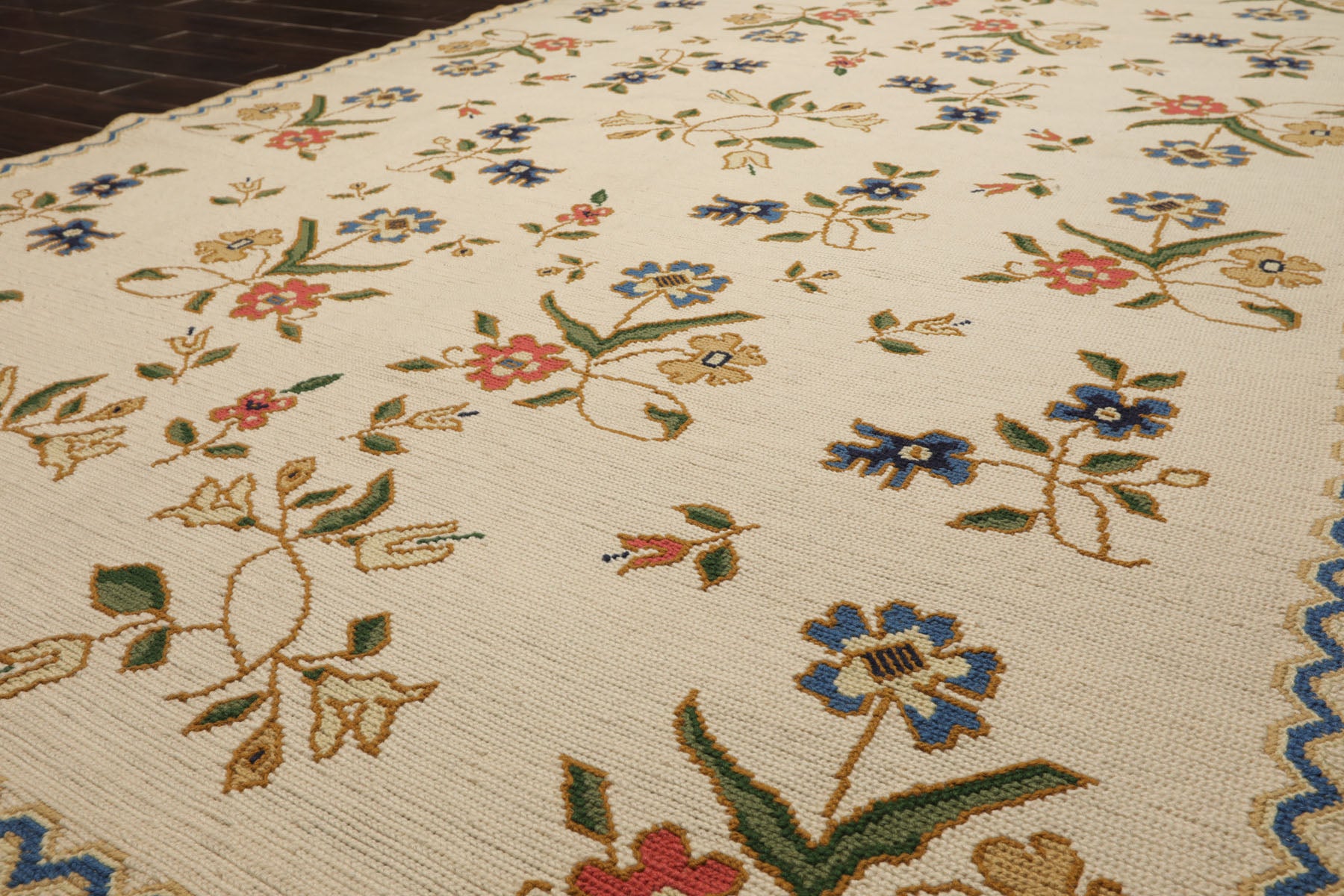 6x9 Ivory, Green, Blue Color Hand Woven Needlepoint Wool Traditional Oriental Rug