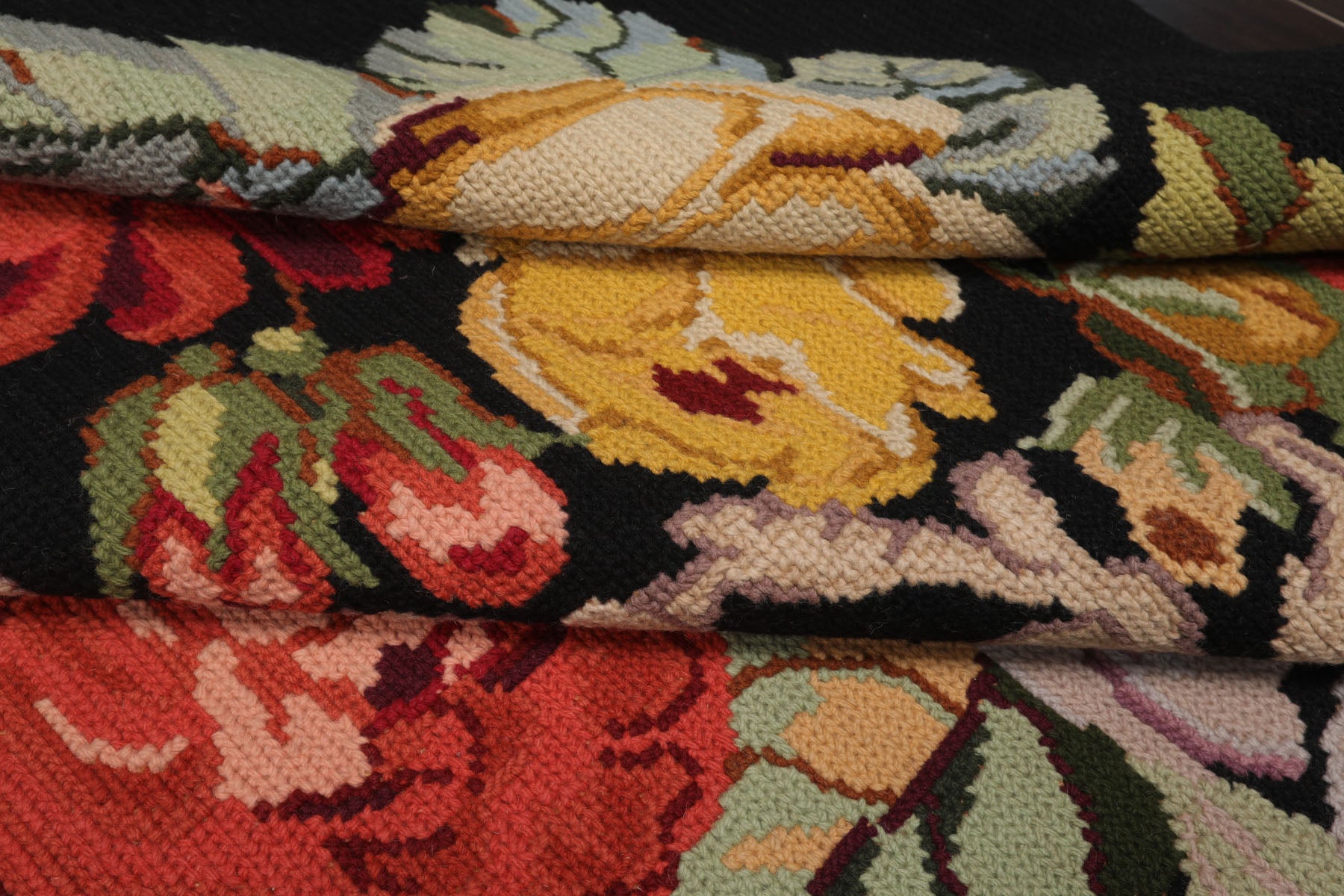 6x9 Black, Green, Coral Color Hand Woven Needlepoint Wool Traditional Oriental Rug