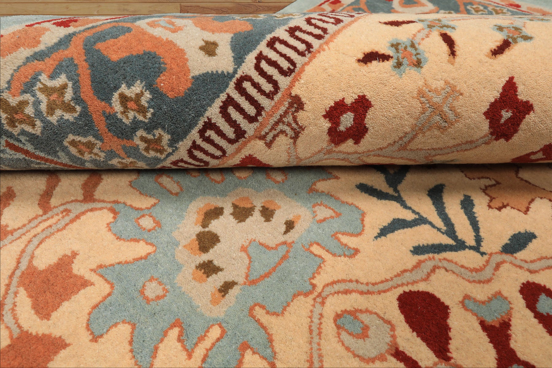 8x10 Light Peach
, Aqua
, Rust
 Color Hand Tufted William Morris
 Wool Arts & Crafts
 Oriental Rug