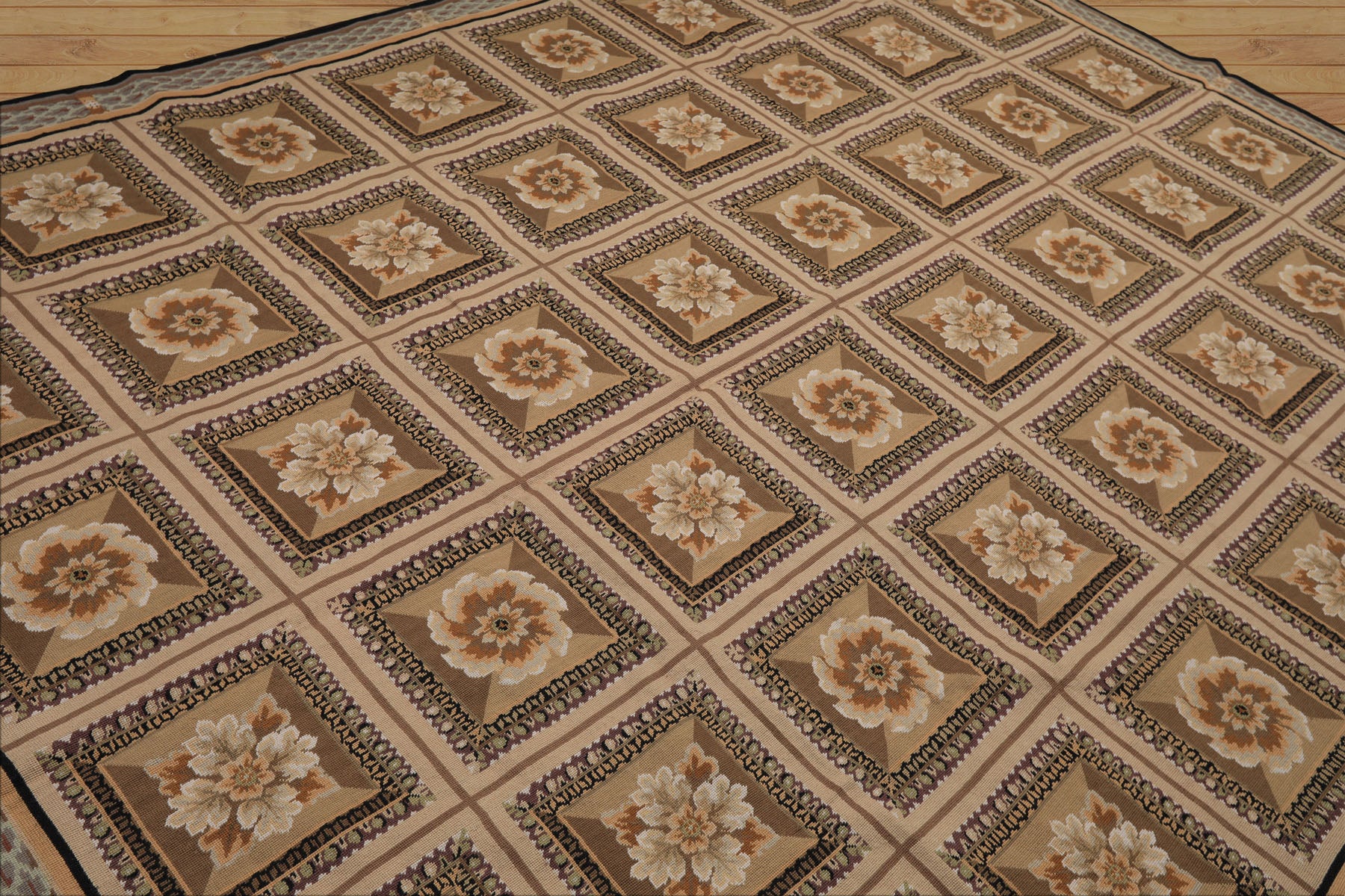 8x10 Beige, Ivory, Green Color Hand Woven French Aubusson Needlepoint wool Traditional Oriental Rug