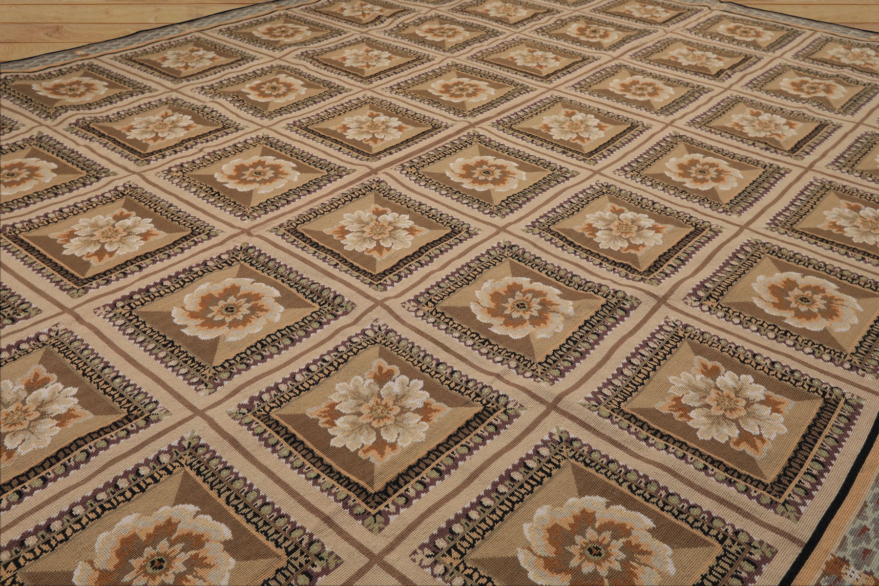 8x10 Beige, Ivory, Green Color Hand Woven French Aubusson Needlepoint wool Traditional Oriental Rug