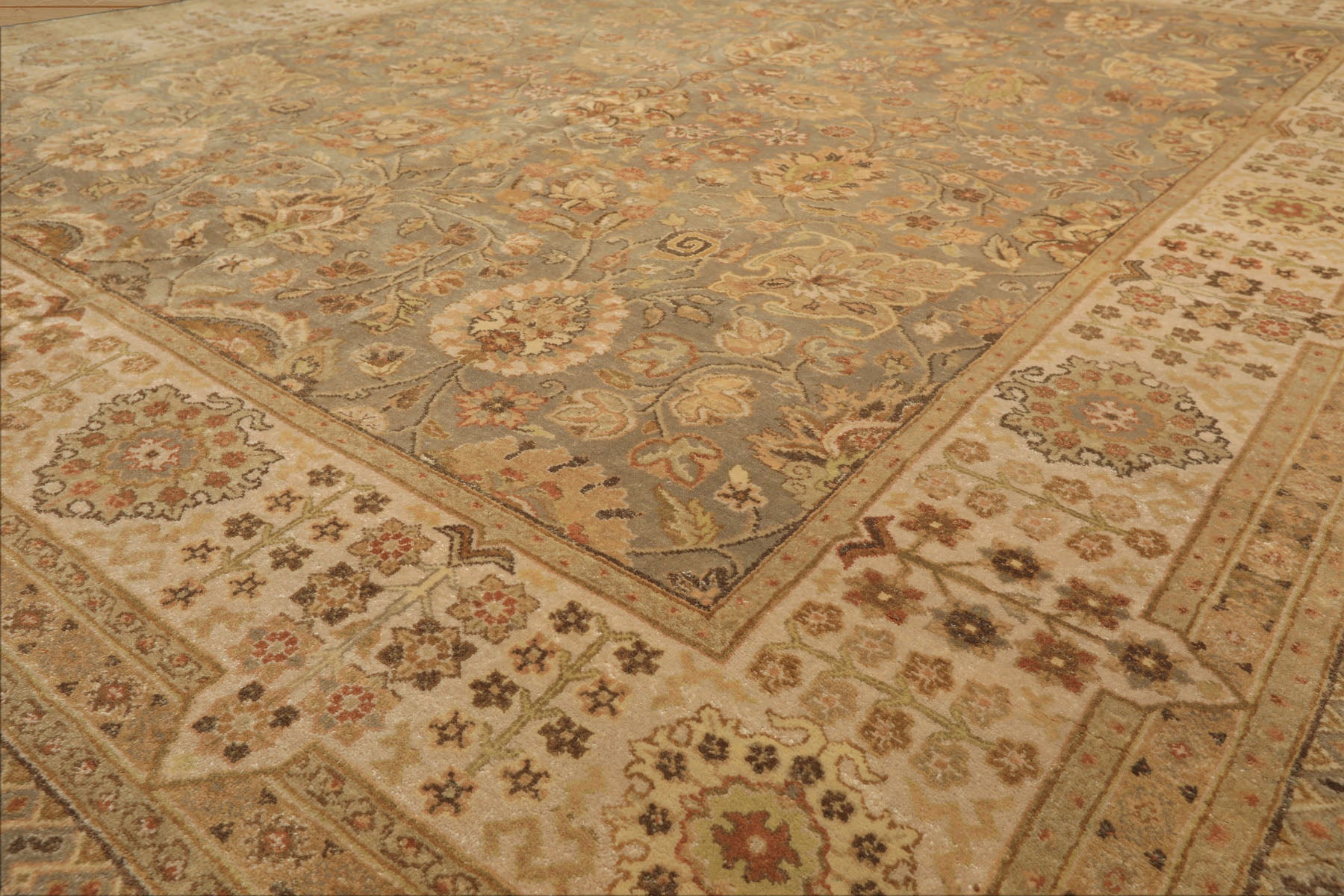 8x10 Gray, Beige, Gold Color Hand Knotted Agra Wool Traditional Oriental Rug
