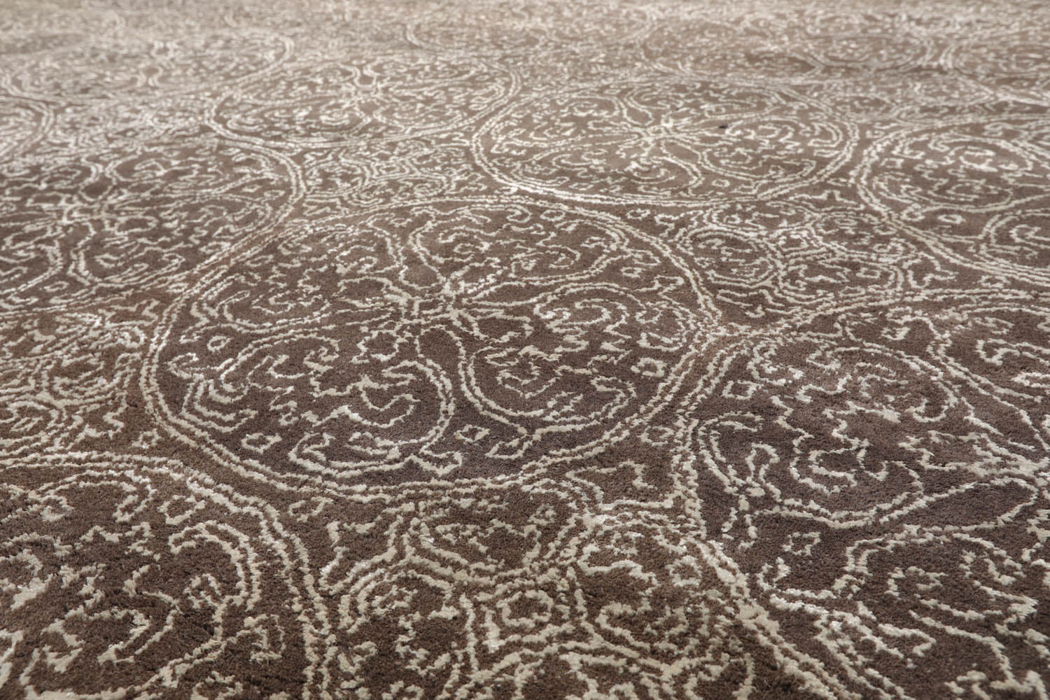 8x10 Brown, Beige, Color Hand Tufted All-Over Wool & Art Silk||Wool Transitional Oriental Rug