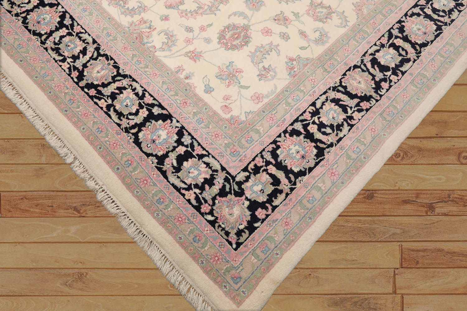 8x10 Ivory, Black, Rose Color Hand Knotted Floral 100% Wool Traditional-Persian/Oriental Oriental Rug
