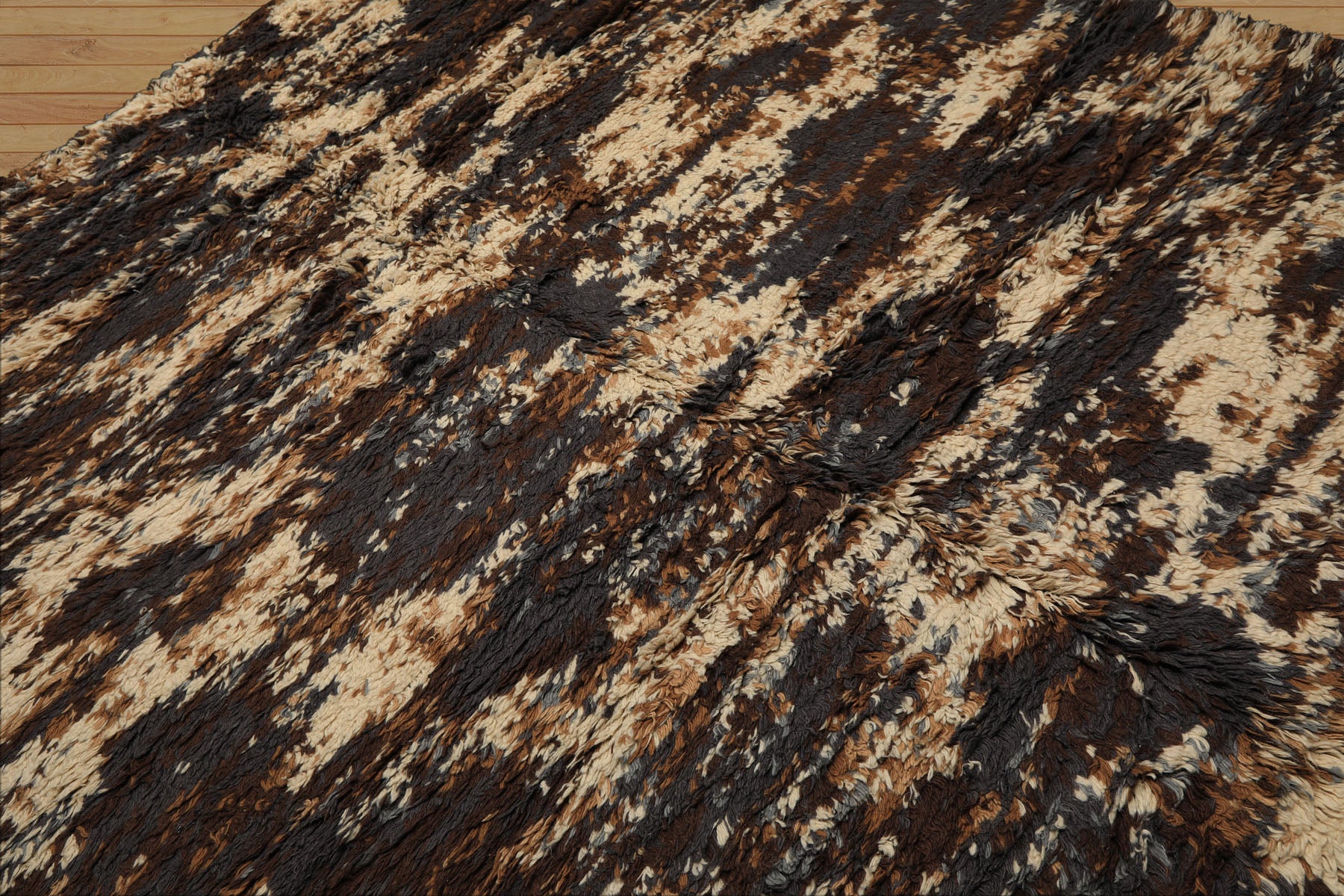 8x10 Ivory, Chocolate, Aubergine Color Hand Knotted Moroccan Shag Wool Modern & Contemporary Oriental Rug