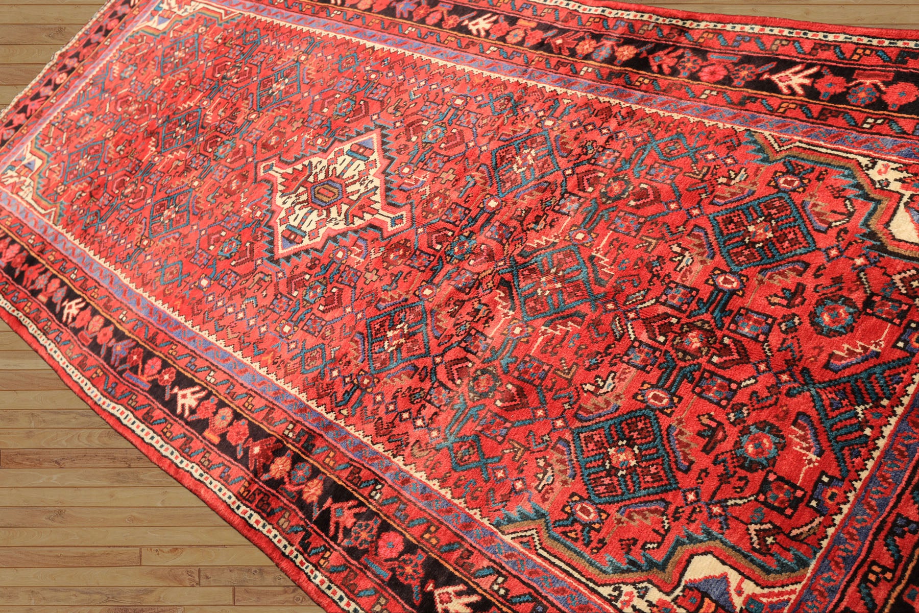 Runner Red, Rose, Charcoal Color Hand Knotted Heriz Wool Traditional Oriental Rug