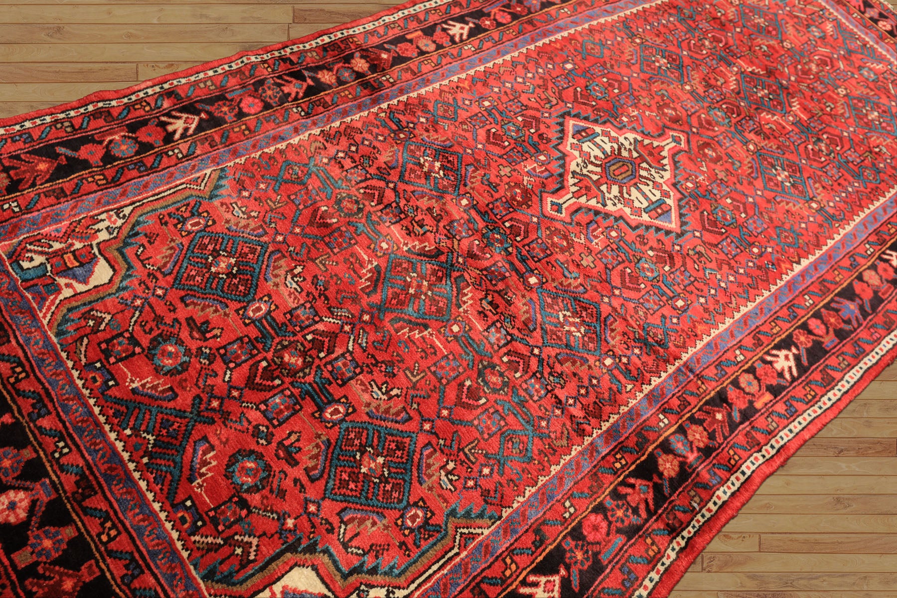 Runner Red, Rose, Charcoal Color Hand Knotted Heriz Wool Traditional Oriental Rug