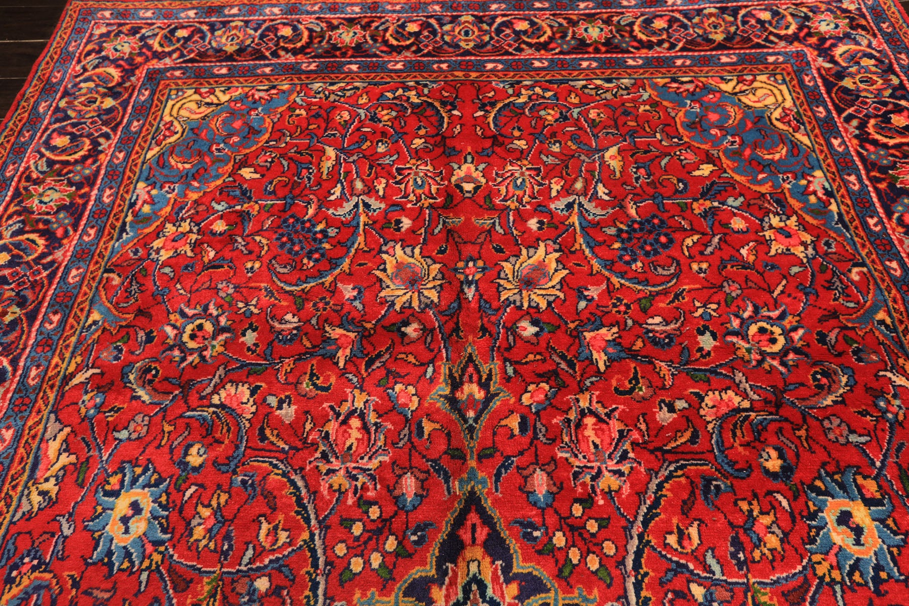 7x11 Red, Navy, Gold Color Hand Knotted Sarouk Wool Traditional Oriental Rug