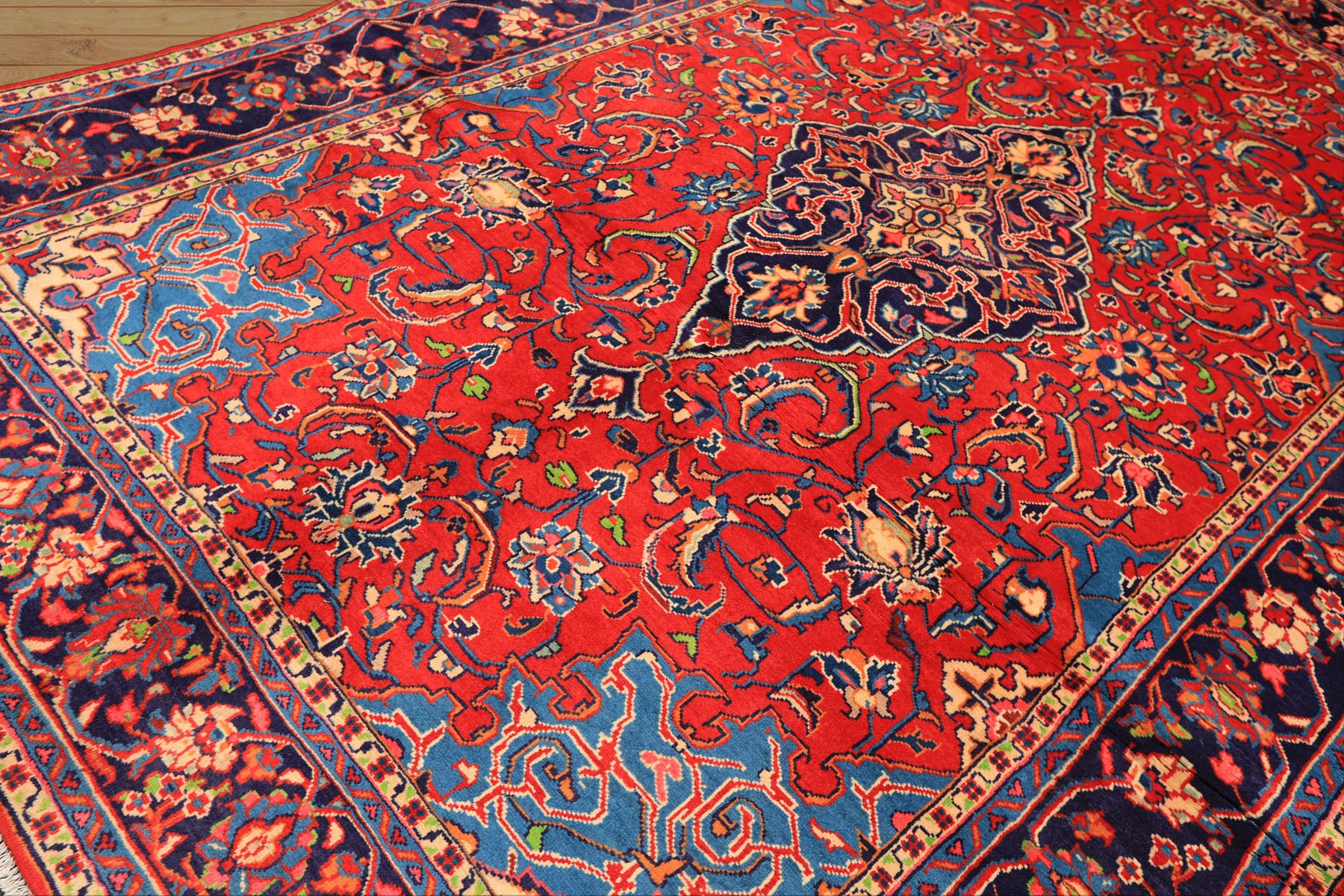 7x11 Red, Navy, Ivory Color Hand Knotted Sarouk Wool Traditional Oriental Rug