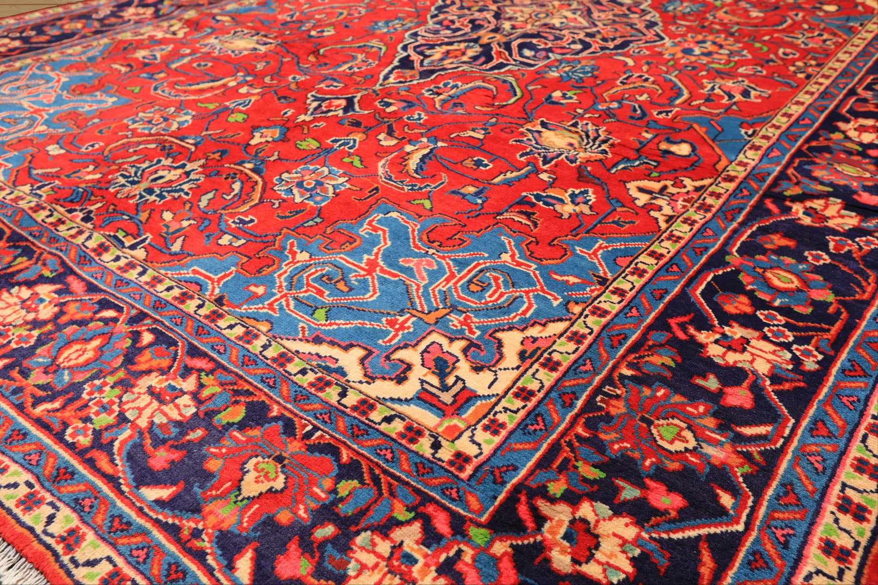 7x11 Red, Navy, Ivory Color Hand Knotted Sarouk Wool Traditional Oriental Rug