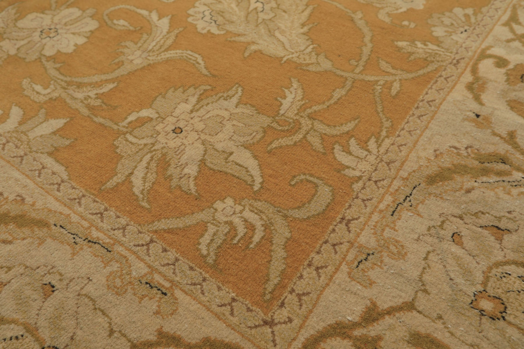 8x9 Gold, Beige, Ivory Color Hand Knotted Agra Wool Traditional Oriental Rug