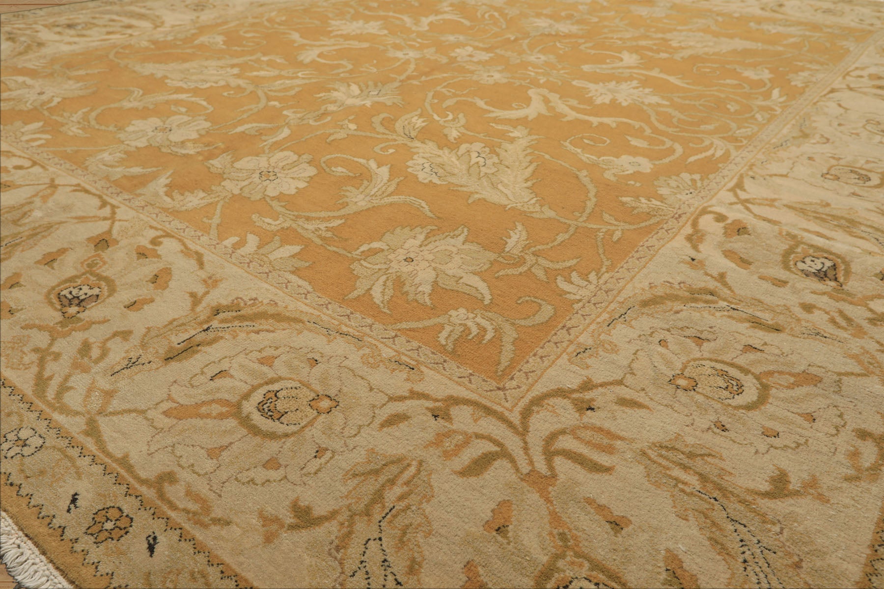 8x9 Gold, Beige, Ivory Color Hand Knotted Agra Wool Traditional Oriental Rug