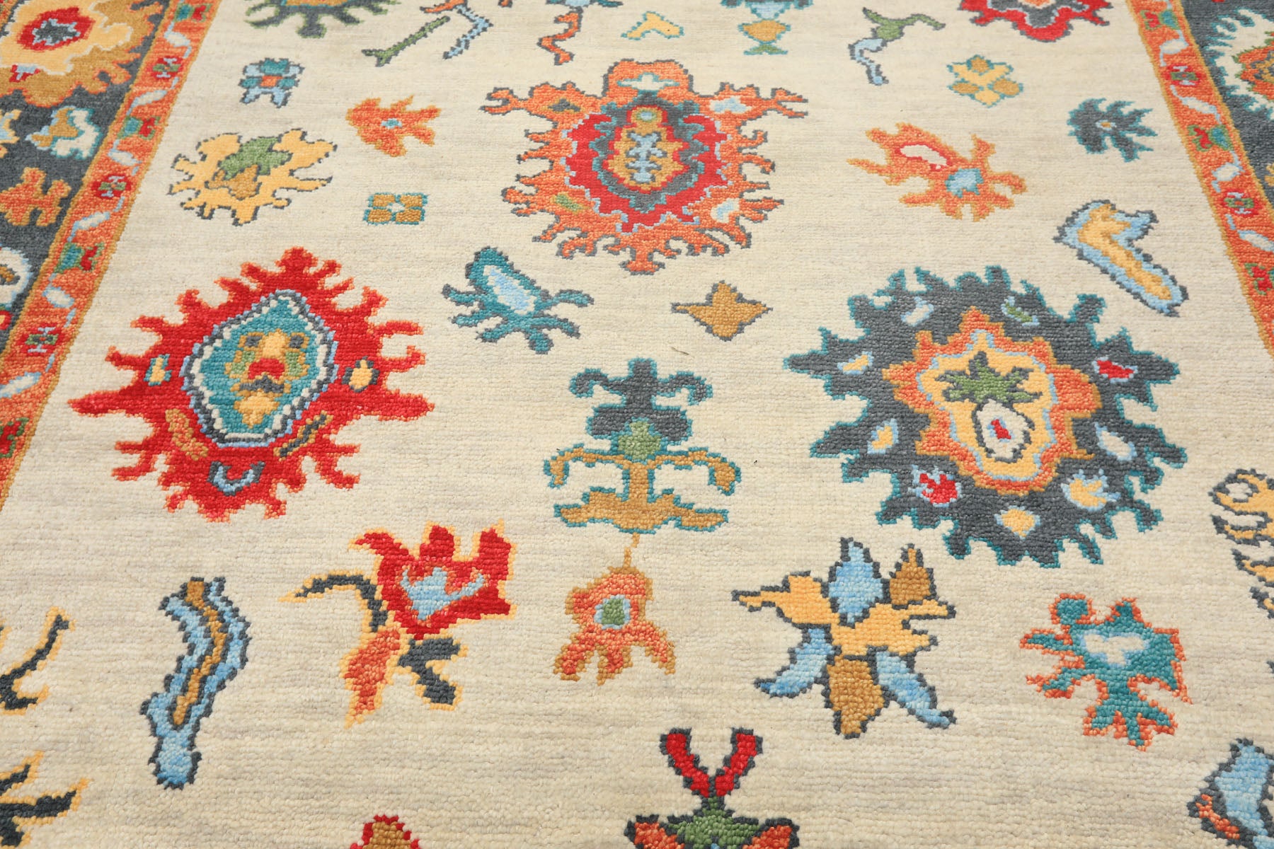 Beige, Gray 7'11'' x 9'11'' Oushak Traditional Hand Knotted Wool Oriental Area Rug
