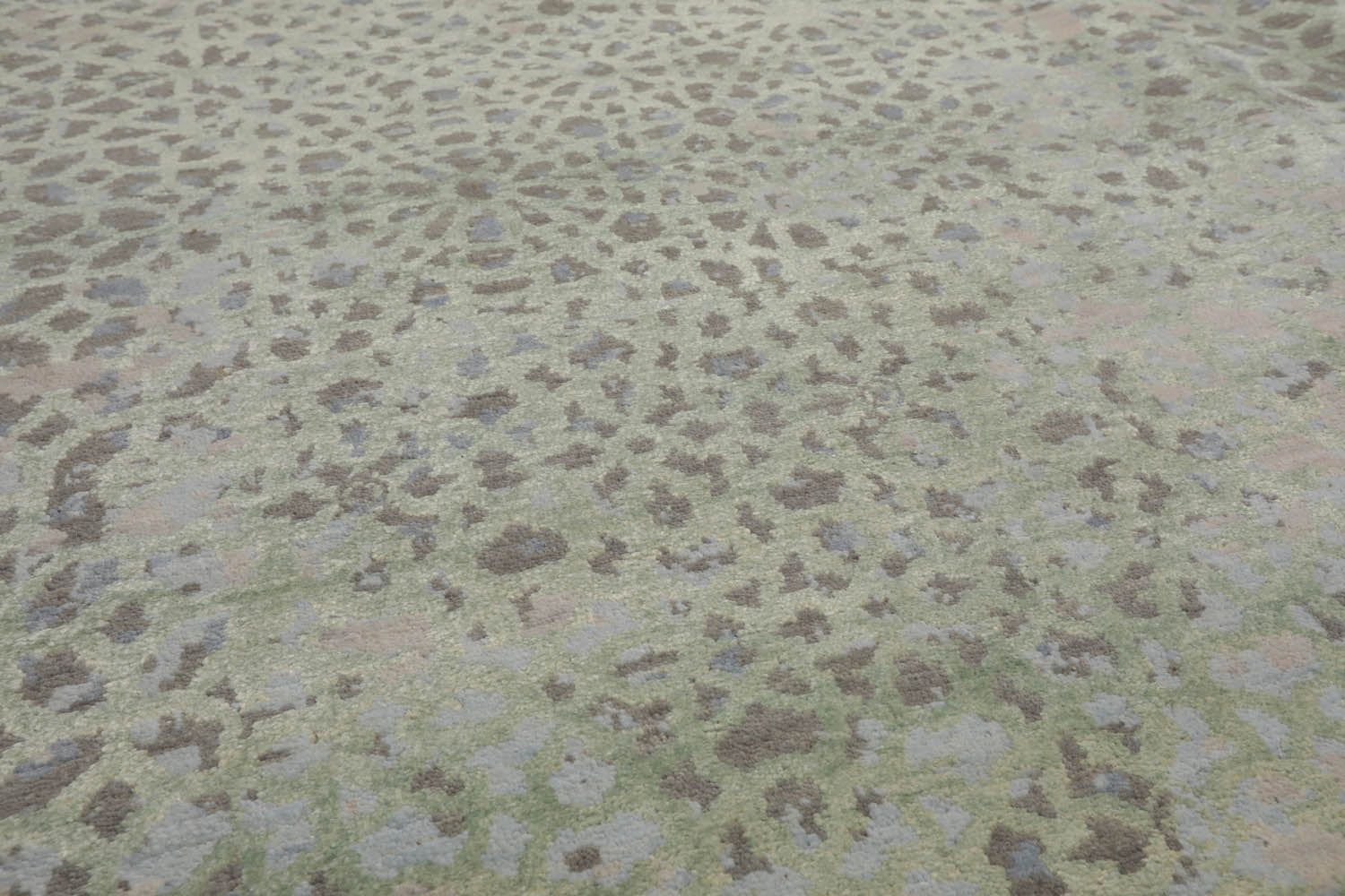 8x10 Beige, Taupe, Green Color Hand Knotted Tibetan Wool & Silk Modern Oriental Rug