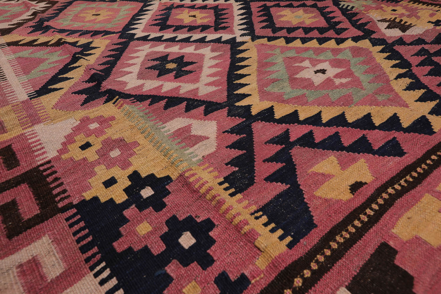 Palace Rose, Chocolate, Gold Color Hand Knotted All-Over 100% Wool Traditional-Persian/Oriental Oriental Rug