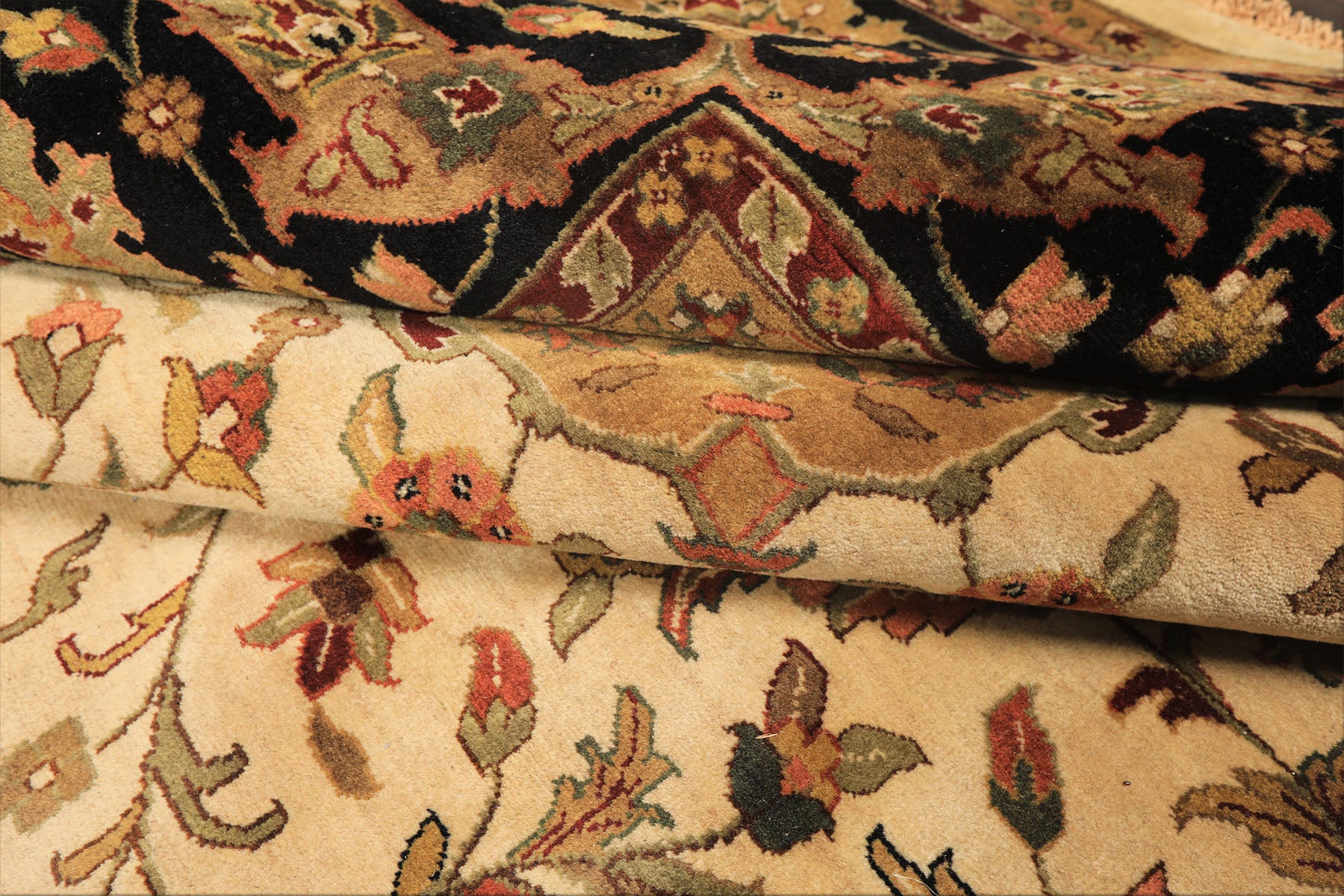 Palace Beige, Black, Maroon Color Hand Knotted Agra New Zealand Wool Traditional Oriental Rug