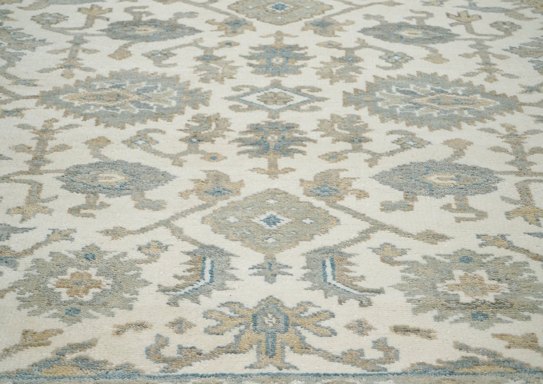 8x10 Ivory, Gray, Taupe Color Hand Knotted Oushak Wool Traditional Oriental Rug