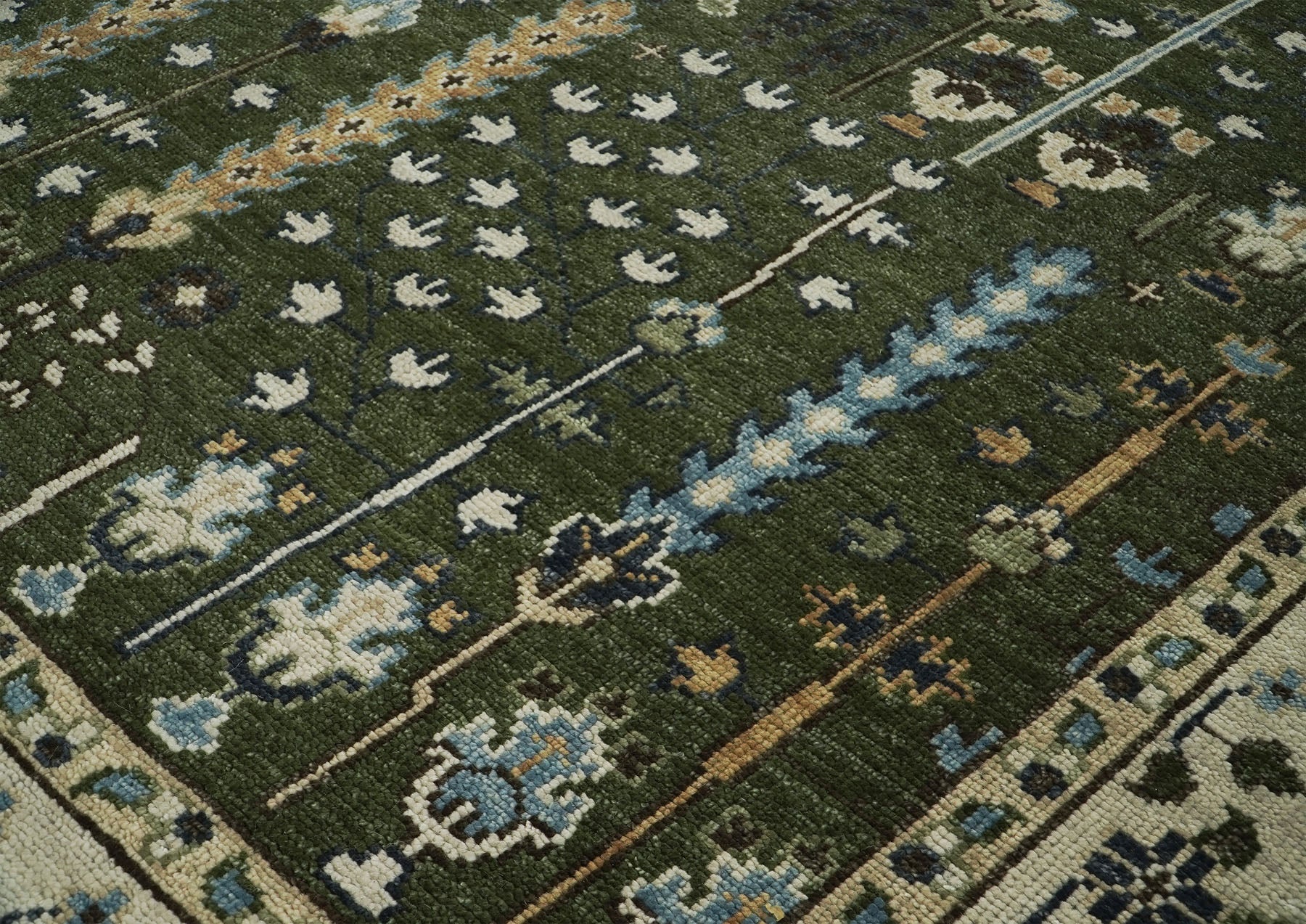 10x14 Green, Ivory, Tan Color Hand Knotted Oushak Wool Transitional Oriental Rug