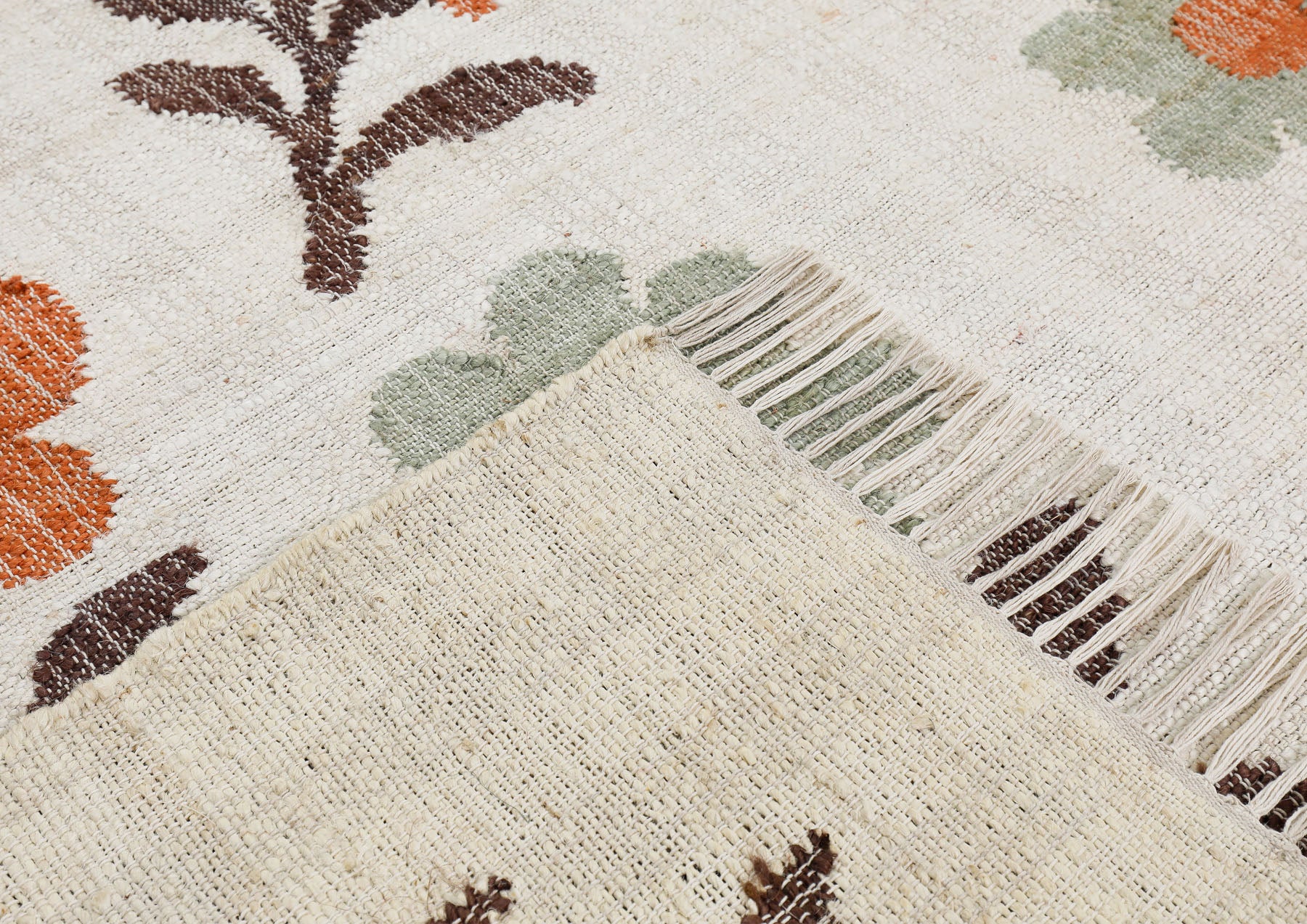 Multi Size Ivory Brown Orange Color Hand Woven Kilim Jute Traditional Oriental Rug