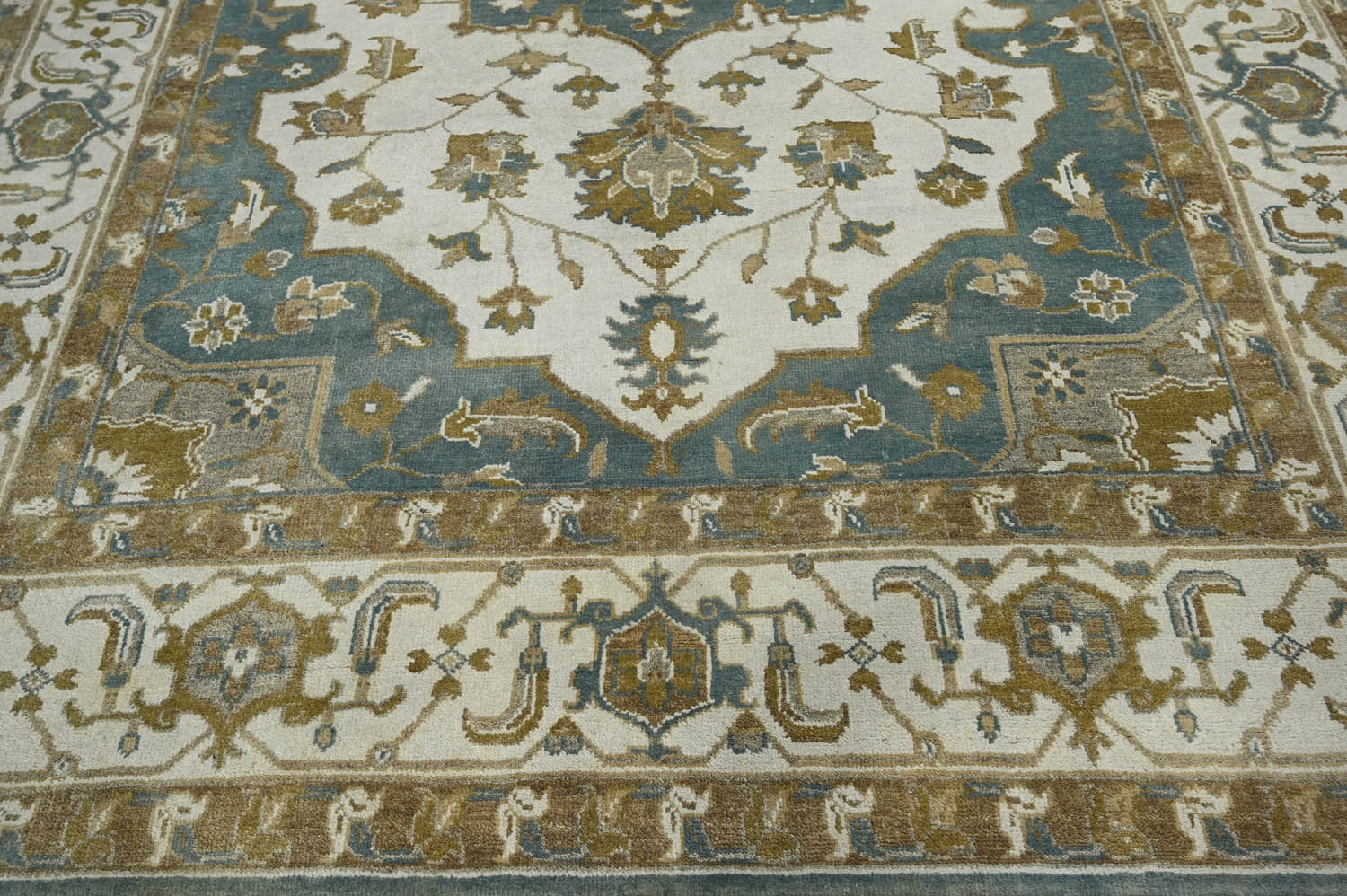 8x10 Ivory Blue Brown Color Hand Knotted Oushak Wool Traditional Oriental Rug