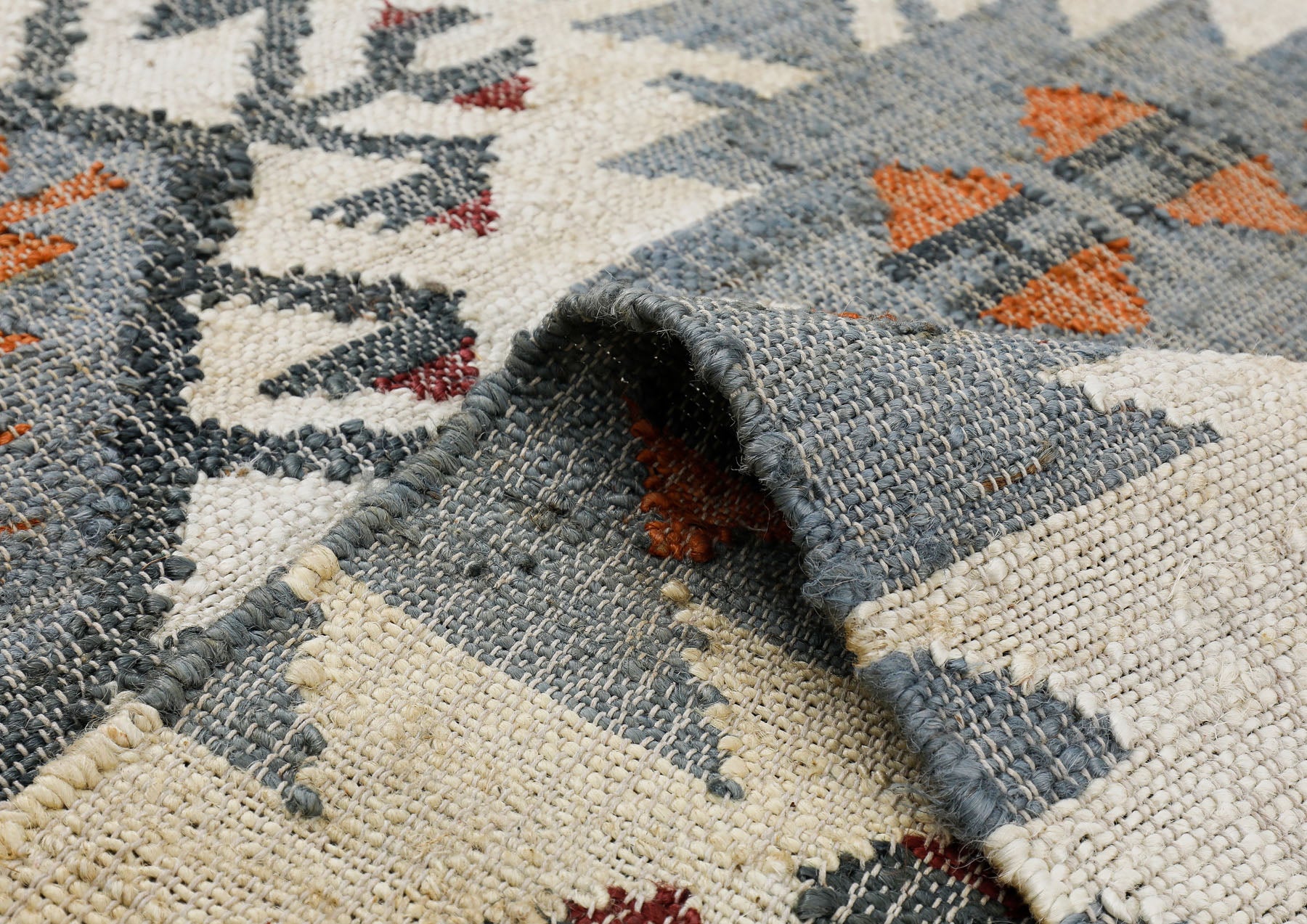 Multi Size Ivory Gray Slate Color Hand Woven Kilim Jute Southwestern Oriental Rug