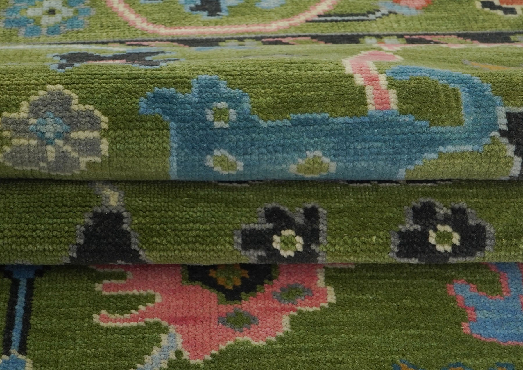 Multi Size Green Pink Navy Color Hand Knotted Oushak Wool Traditional Oriental Rug