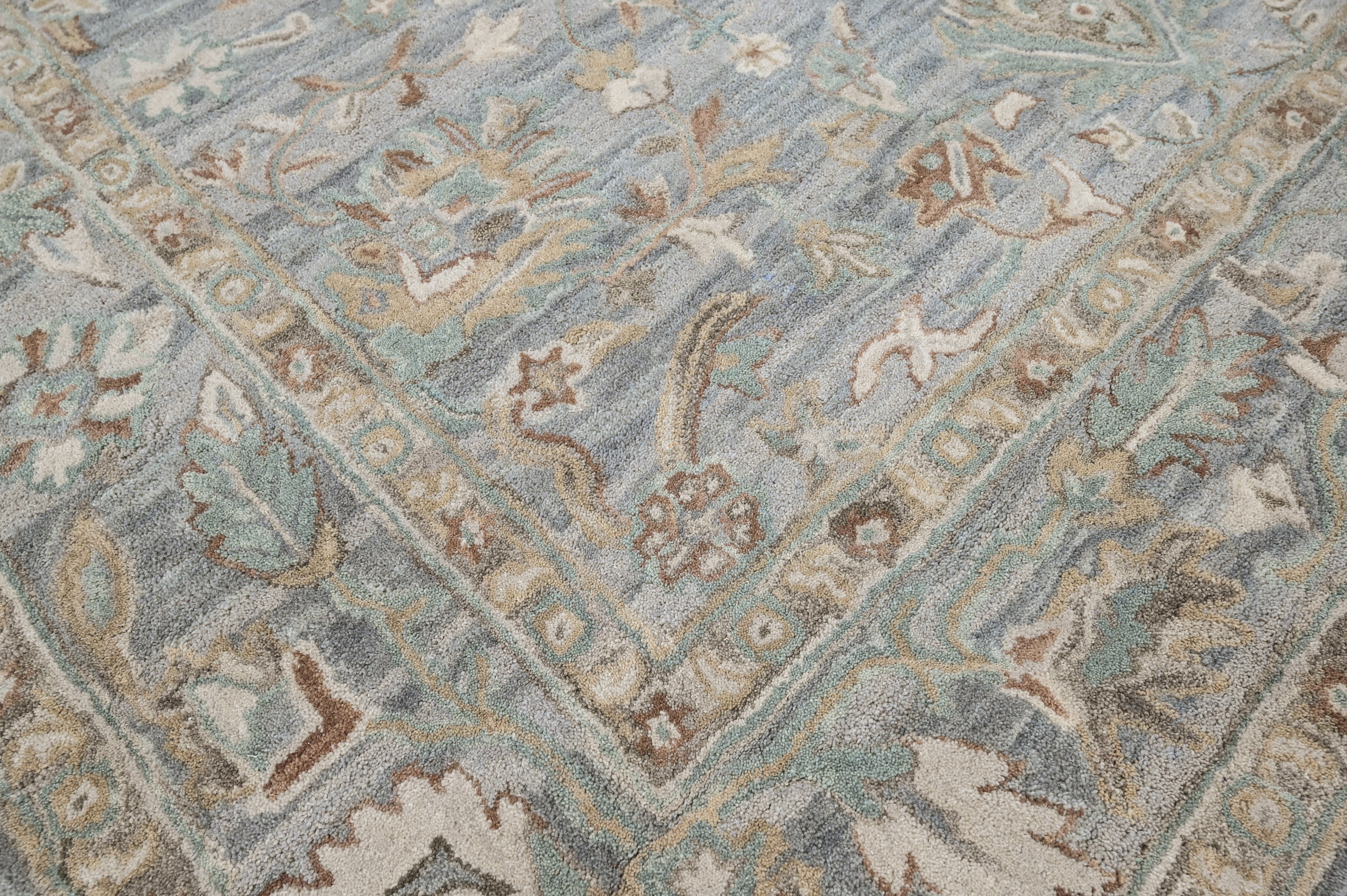loomBloom Sky Blue Multi Size Hand Tufted Wool Floral Modern & Contemporary Oriental Area Rug