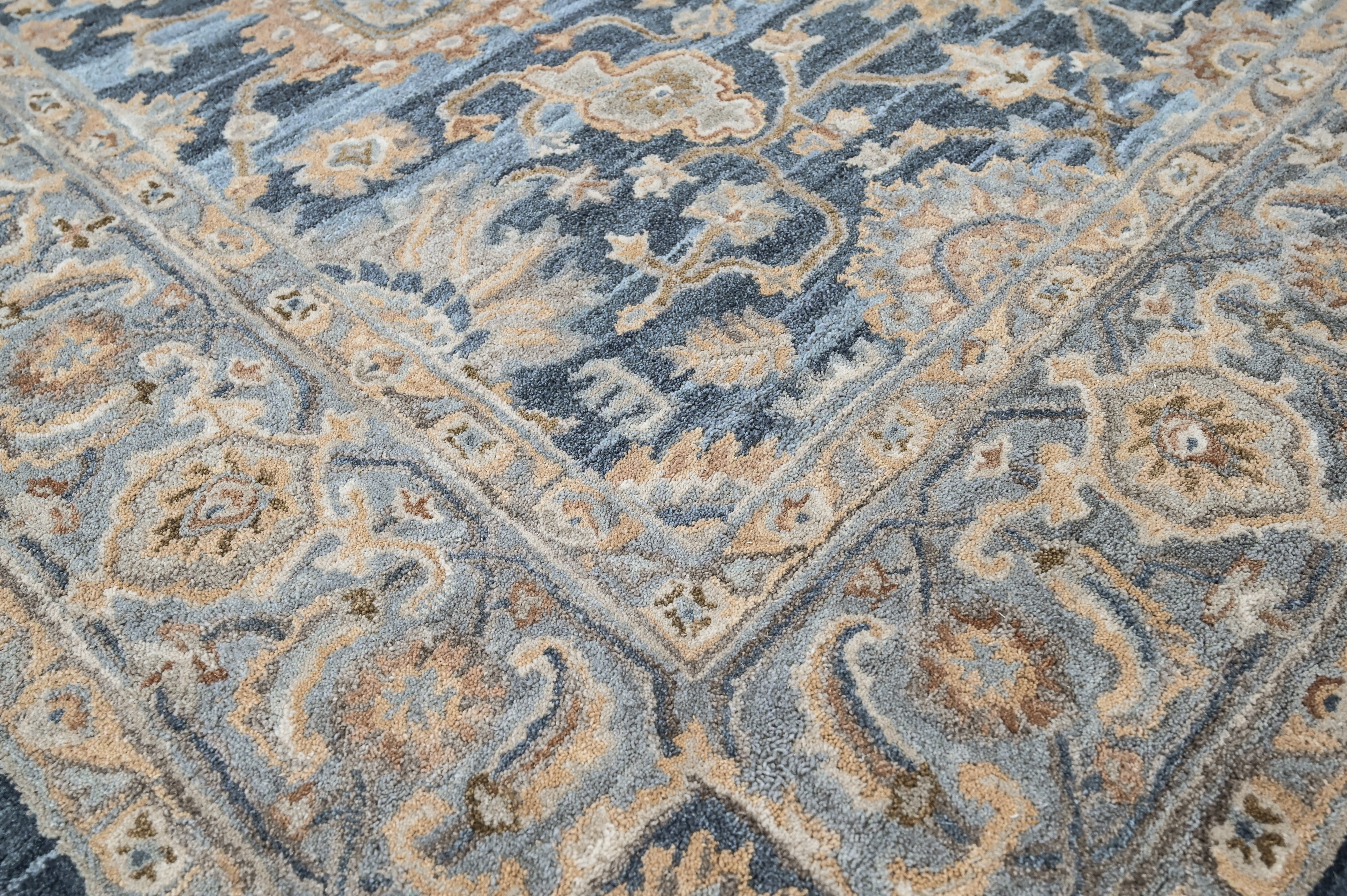 loomBloom Blue Multi Size Hand Tufted Wool Floral Modern & Contemporary Oriental Area Rug
