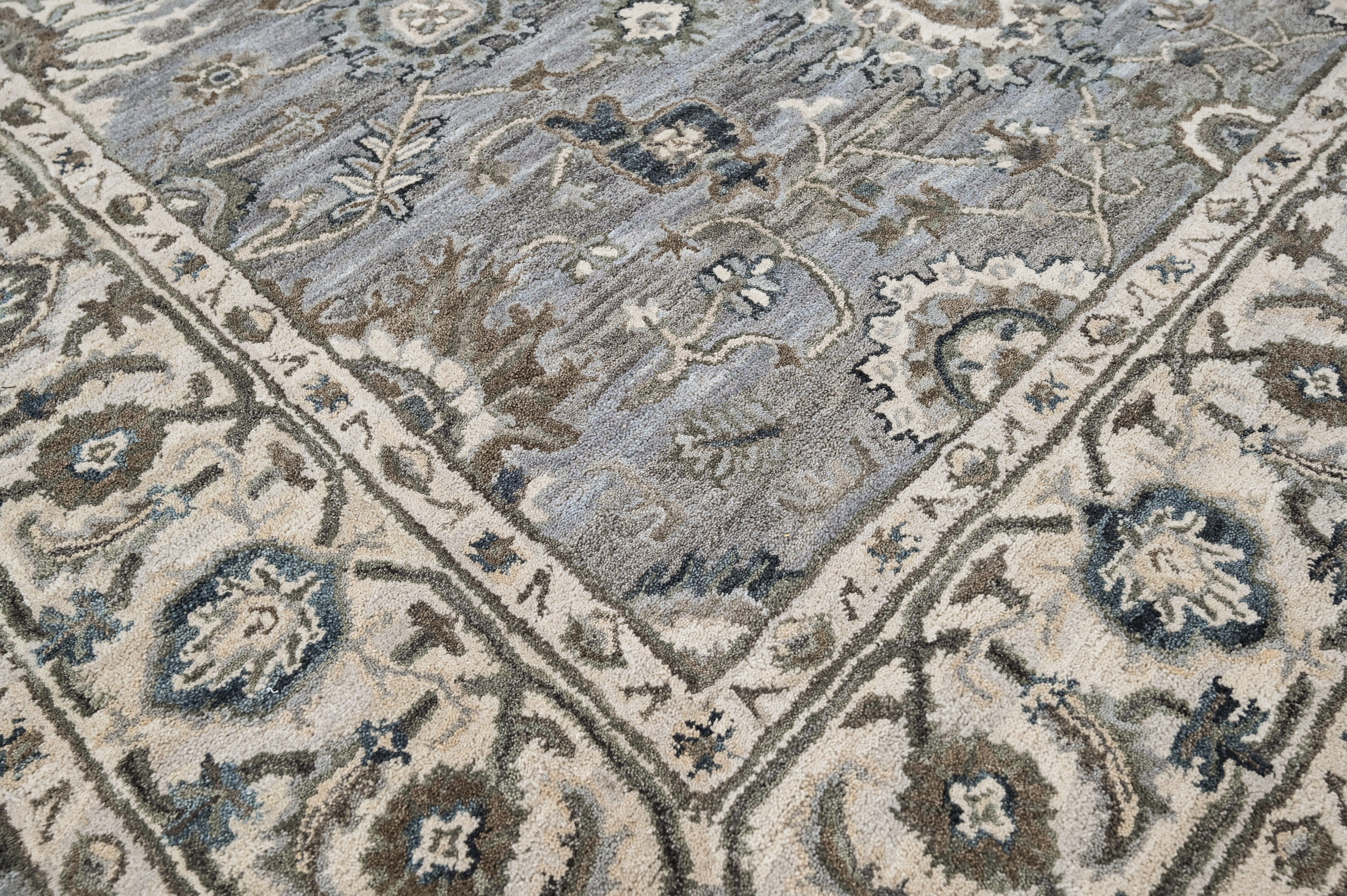 loomBloom Light Blue Multi Size Hand Tufted Wool Floral Modern & Contemporary Oriental Area Rug