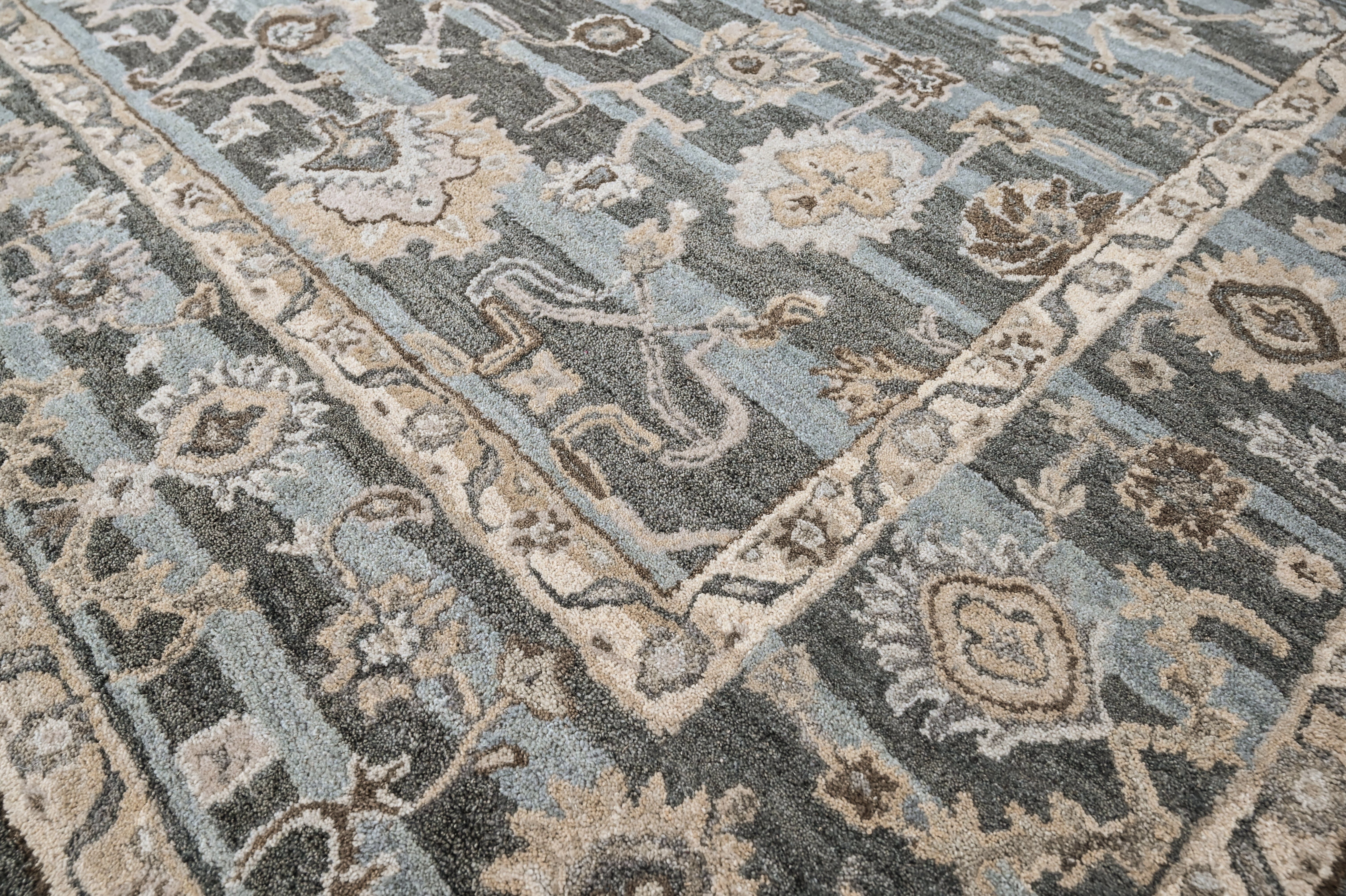 loomBloom Blue 8'x10' Hand Tufted Wool Floral Modern & Contemporary Oriental Area Rug