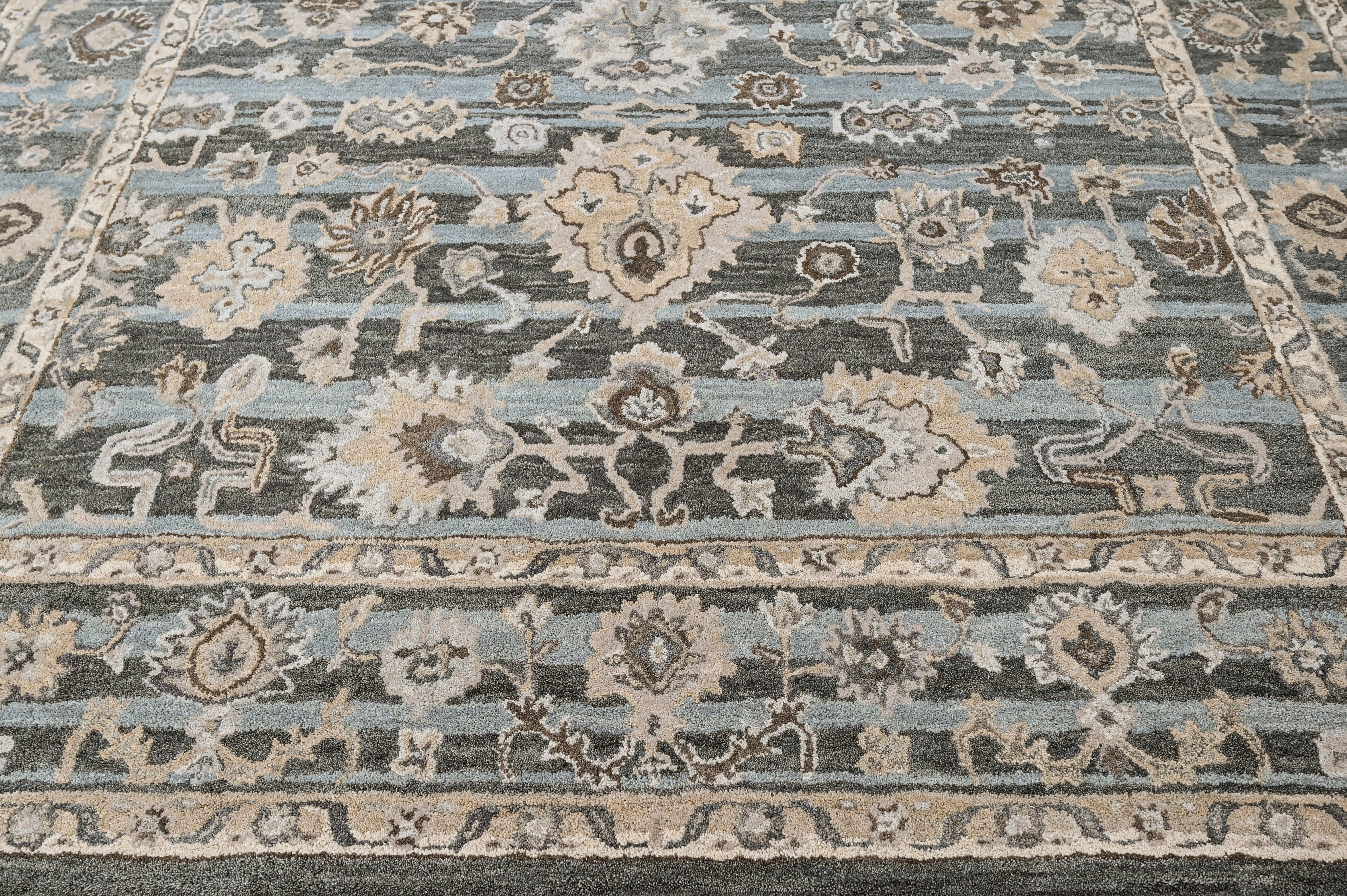 loomBloom Blue 8'x10' Hand Tufted Wool Floral Modern & Contemporary Oriental Area Rug