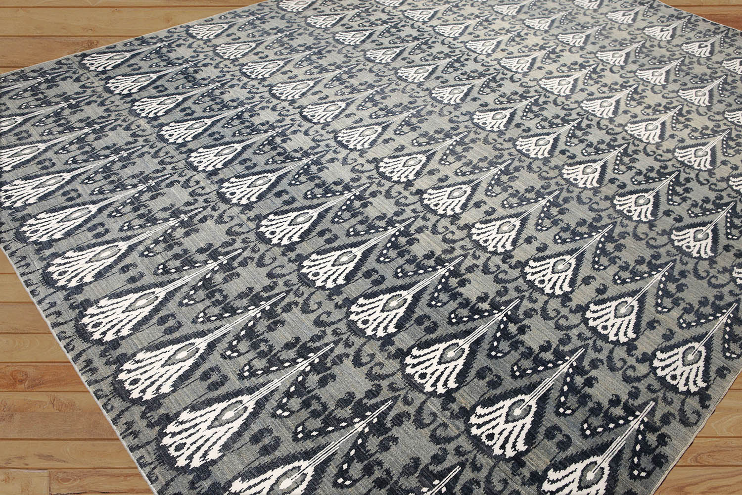 9x12 Gray, Blue, Ivory Multi Color Hand Knotted All-Over 100% Wool Transitional Oriental Rug