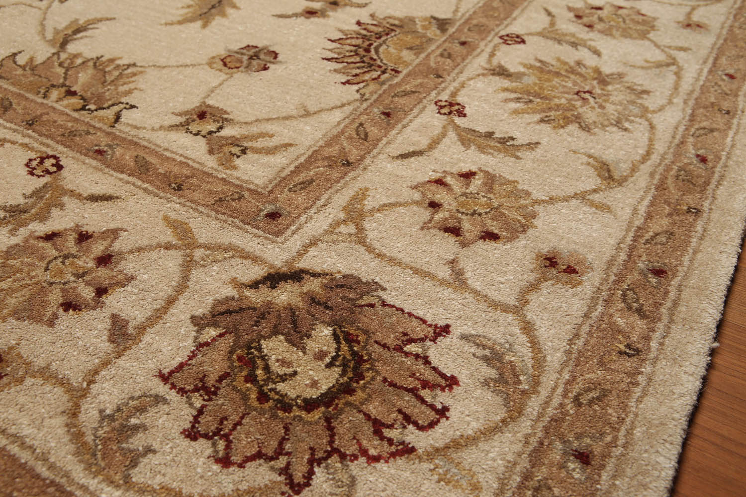 5x7 Tan, Beige, Brown Color Hand Tufted Floral 100% Wool Traditional-Persian/Oriental Oriental Rug