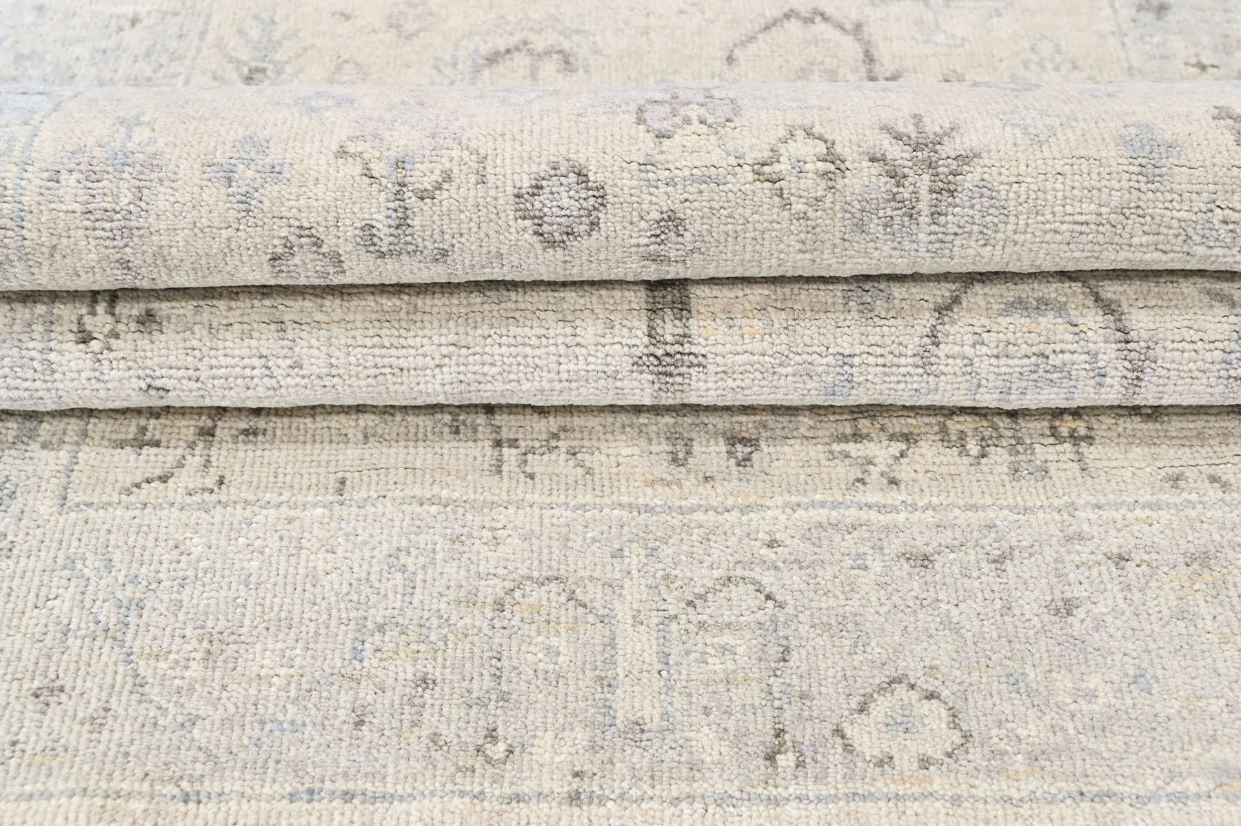 3x5 Gray, Slate, Multi Color Hand Knotted Oushak Wool Transitional Oriental Rug