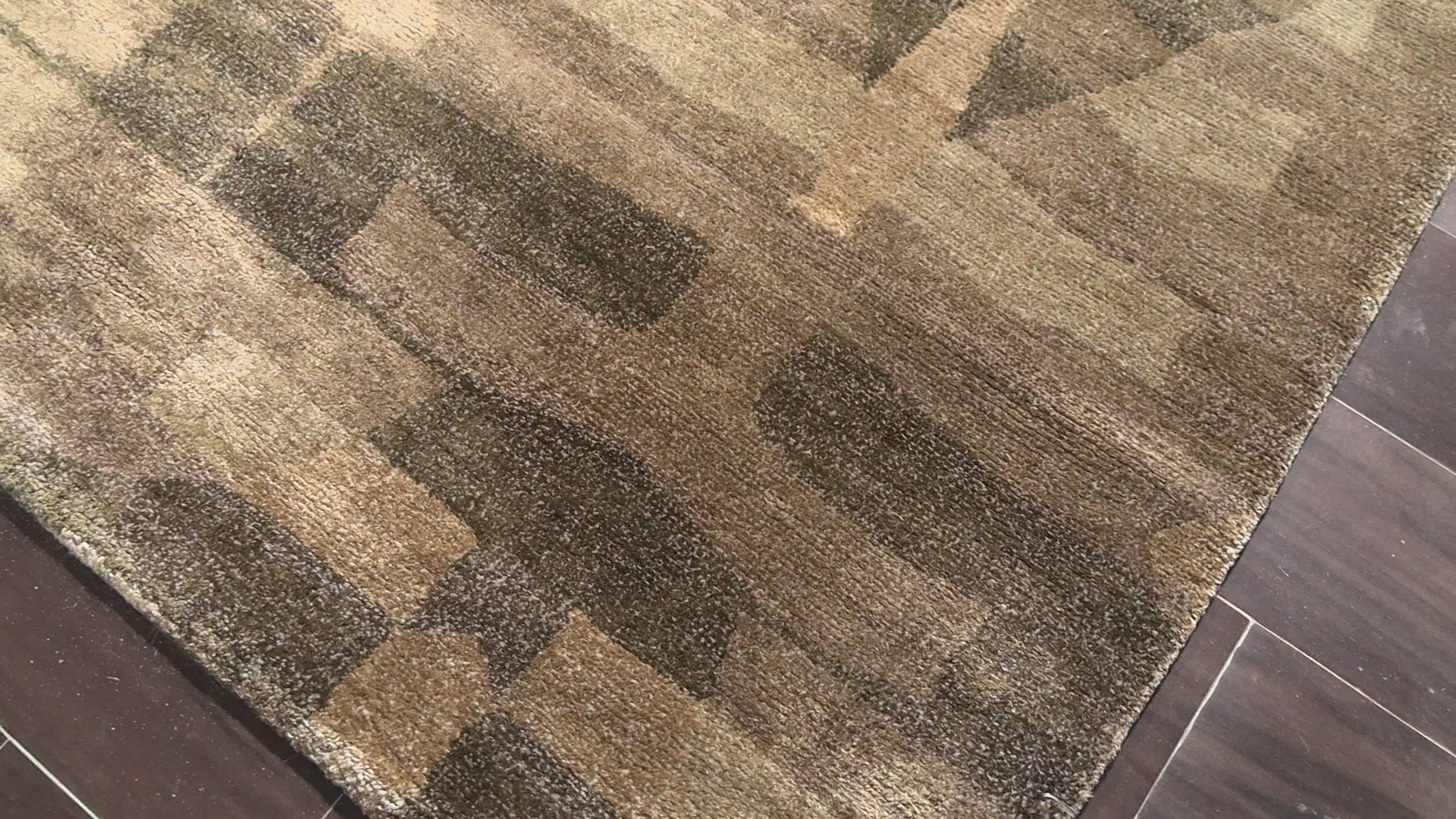 Moss 8'2''x10'2'' Tibetan Modern & Contemporary Geometric Graphic Hand Knotted Wool & Silk Oriental Area Rug