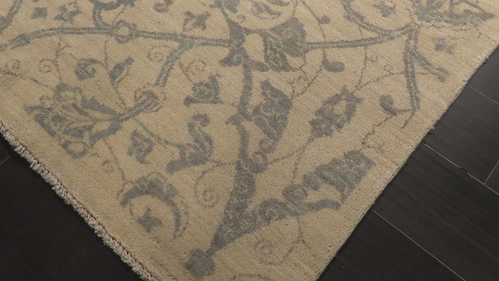Ivory Gray 8'1''x10'1'' Peshawar Transitional Hand Knotted Wool Oriental Area Rug