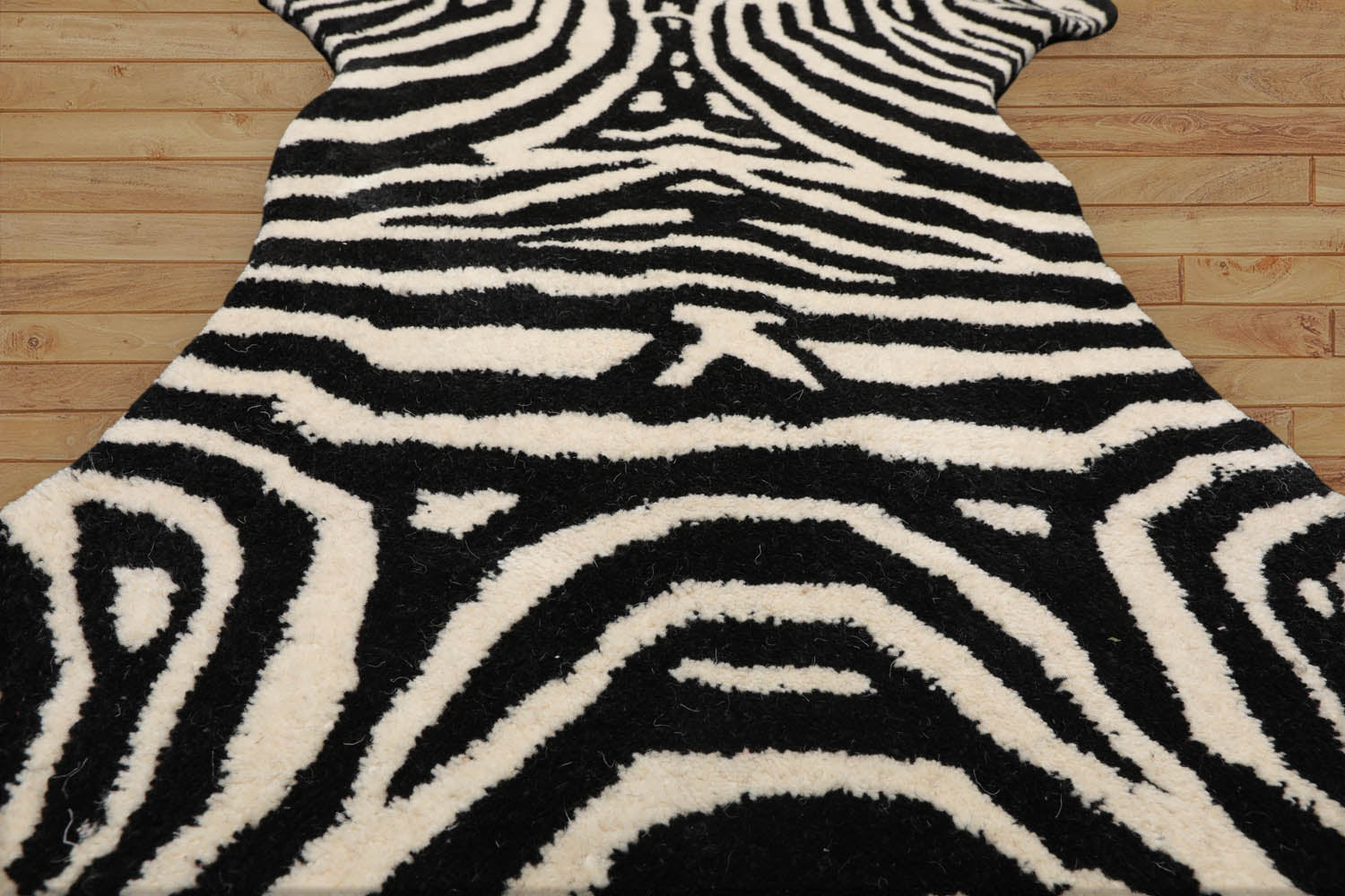 Hillingdon 3x5 Hand Tufted Hand Made 100% Wool Novelty Oriental Area Rug Black, White Color