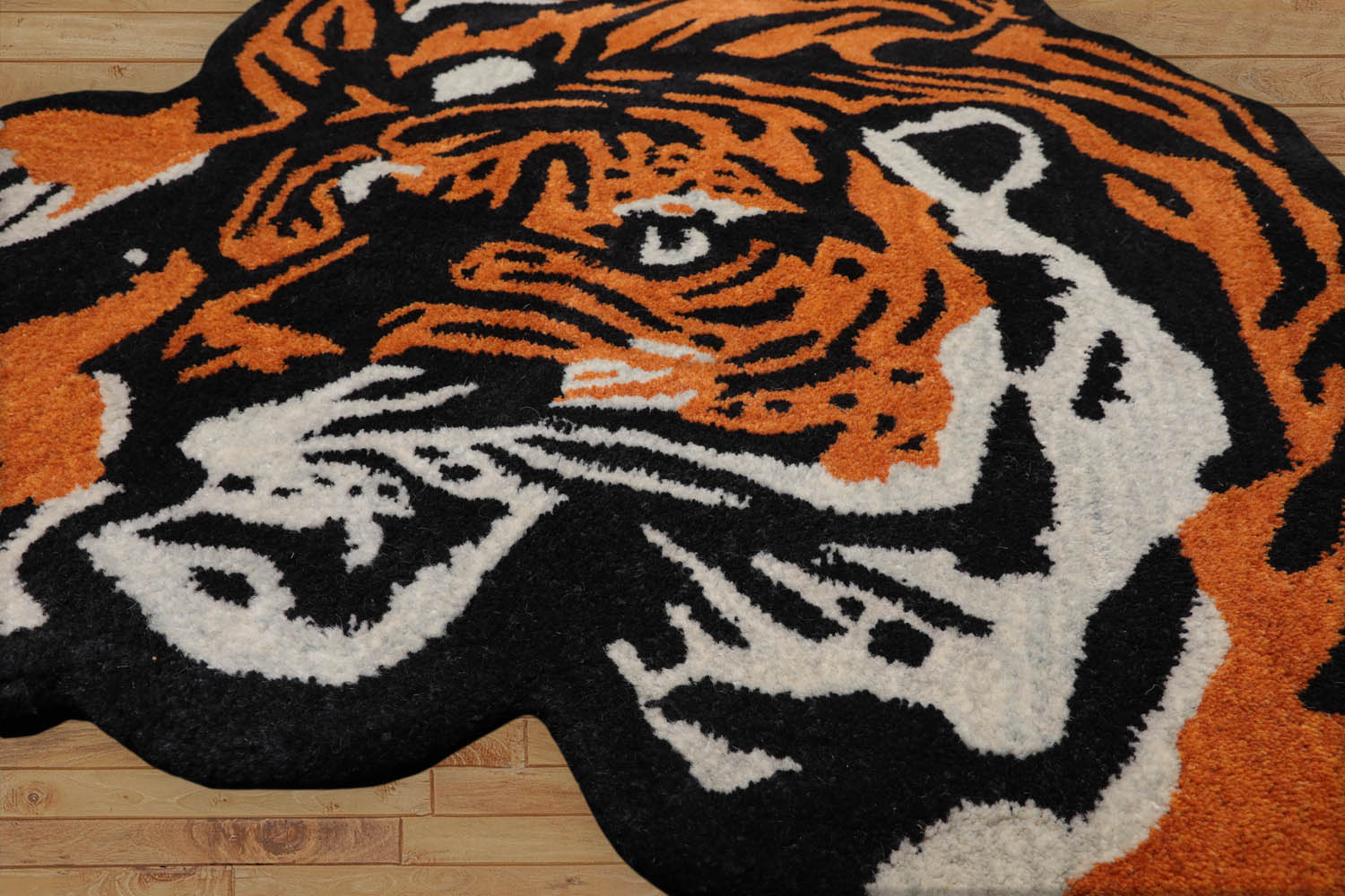Gilbertsville 3x5 Hand Tufted Hand Made 100% Wool Crouching Tiger Traditional Oriental Area Rug Orange, Black Color
