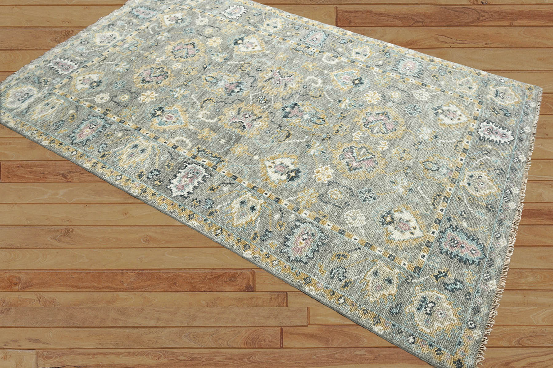 5' 6''x8' 5'' Gray Light Gold Ivory Color Hand Knotted Indo Oushak  100% Wool Traditional Oriental Area Rug