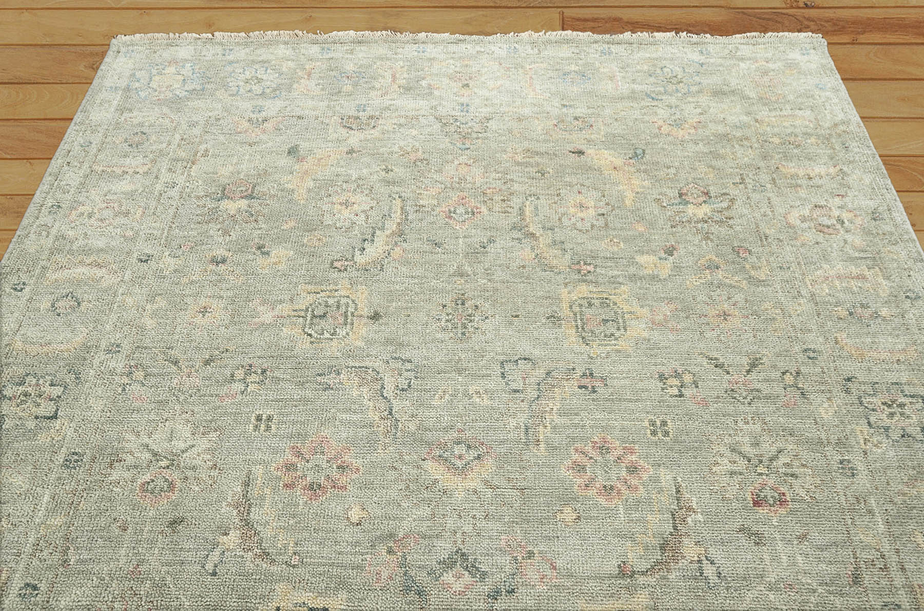 Johnatan 8x10 Hand Knotted 100% Wool Traditional Oriental Area Rug Light Gray Color